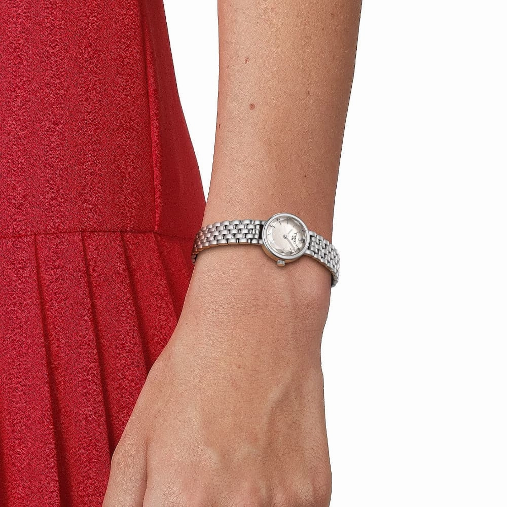    Lovely Silver Dial And Stainless Steel Strap Women Watch T1400091111100