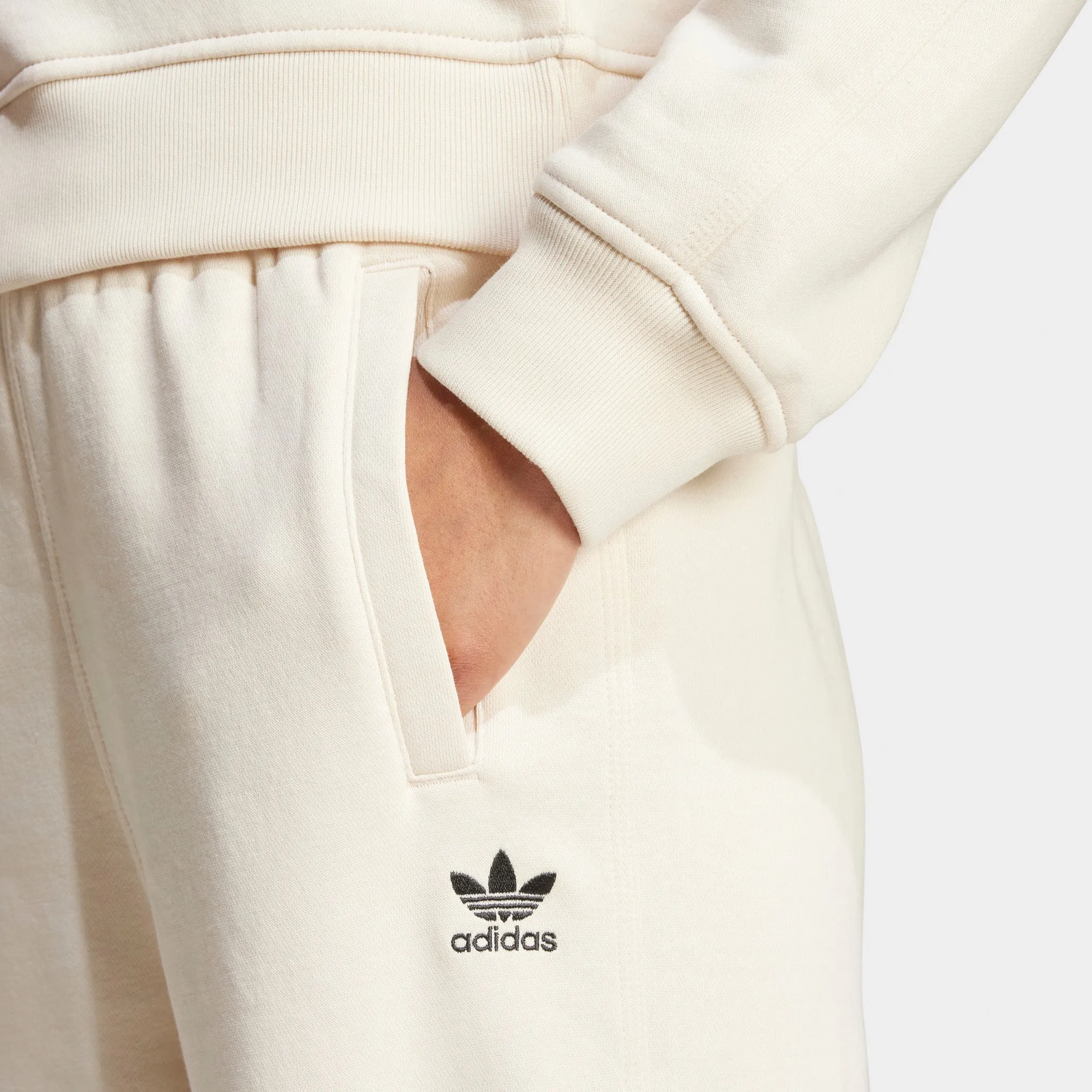Adidas Adidas Originals Women's Adicolor Essentials Fleece Joggers / Wonder White