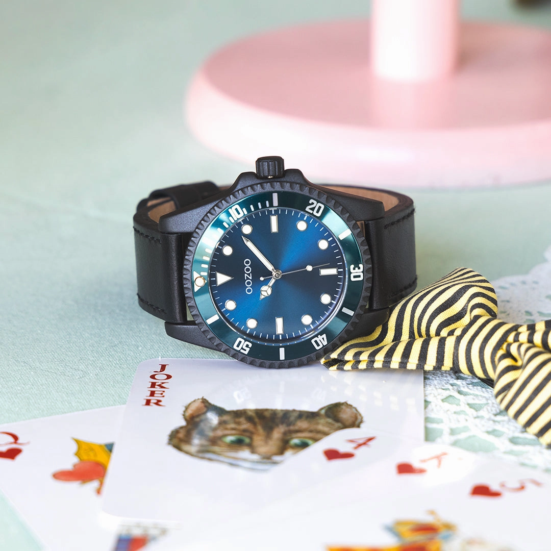 Black OOZOO watch with leather strap - C11118