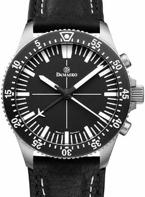 DC80 - Central Minutes Chrono,automatic watch,automatic watches for men,automatic watches for women,luxury automatic watch,minimalist automatic watch,dress automatic watch,vintage automatic watch,automatic watch sale