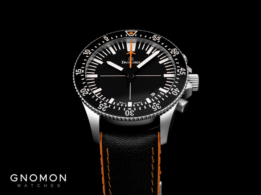 DC82 Orange - Central Minutes Chrono