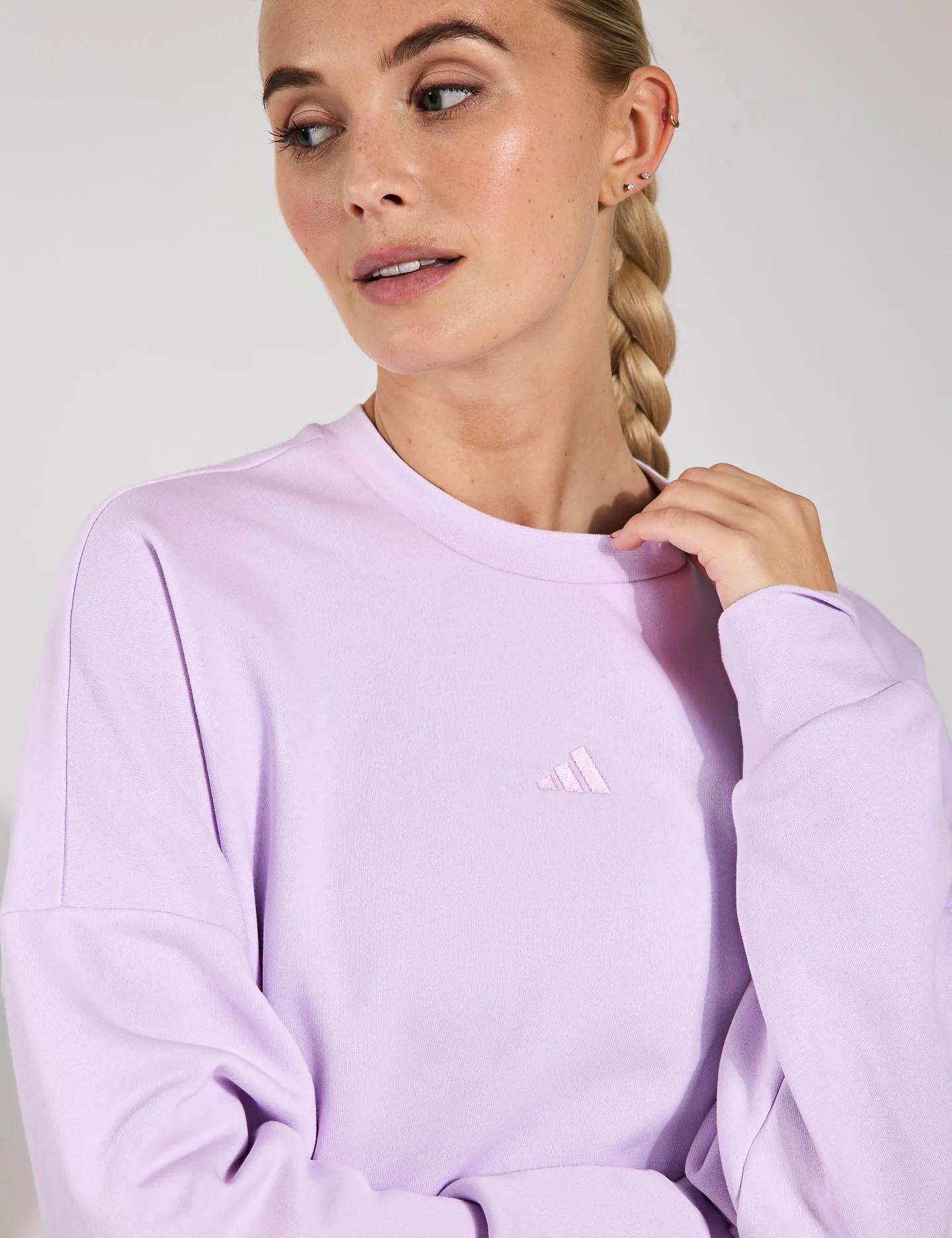 Essentials Small Logo Feelcozy Sweatshirt - Ice Lavender/Bliss Lilac