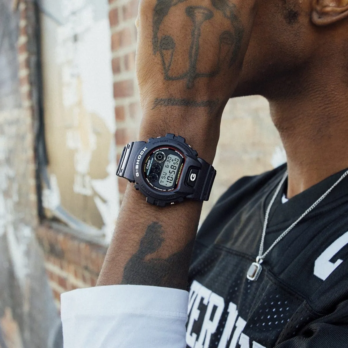   G-SHOCK DW-6900RL-1DR DIGITAL BLACK AND RED WATCH