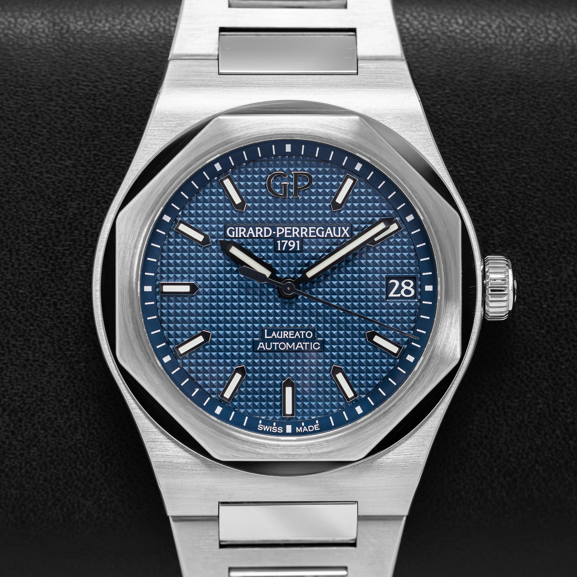 Girard Perregaux Laureato 81010 affordable sports watches lightweight cycling smart running swimming sports watches