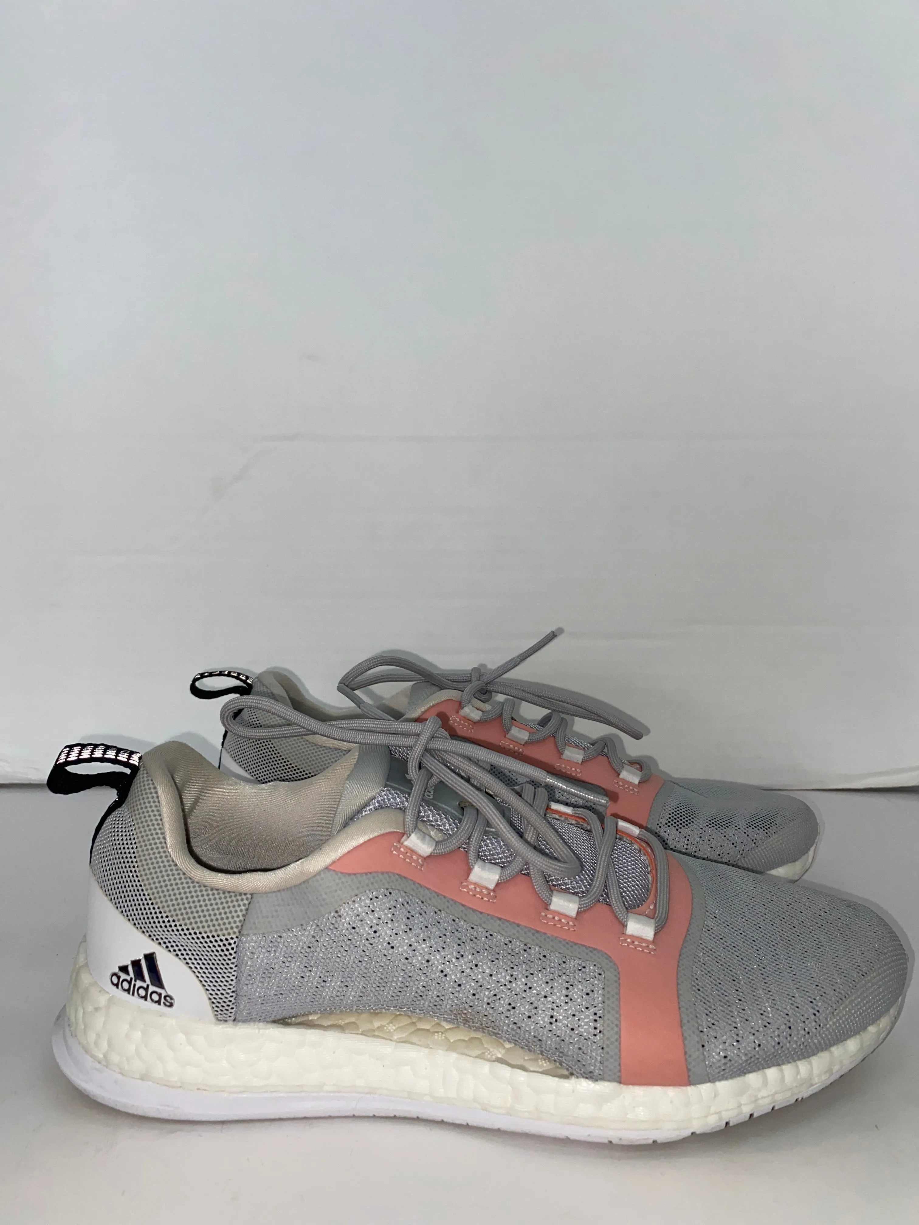 Grey Shoes Athletic Adidas, Size 7.5 adidas