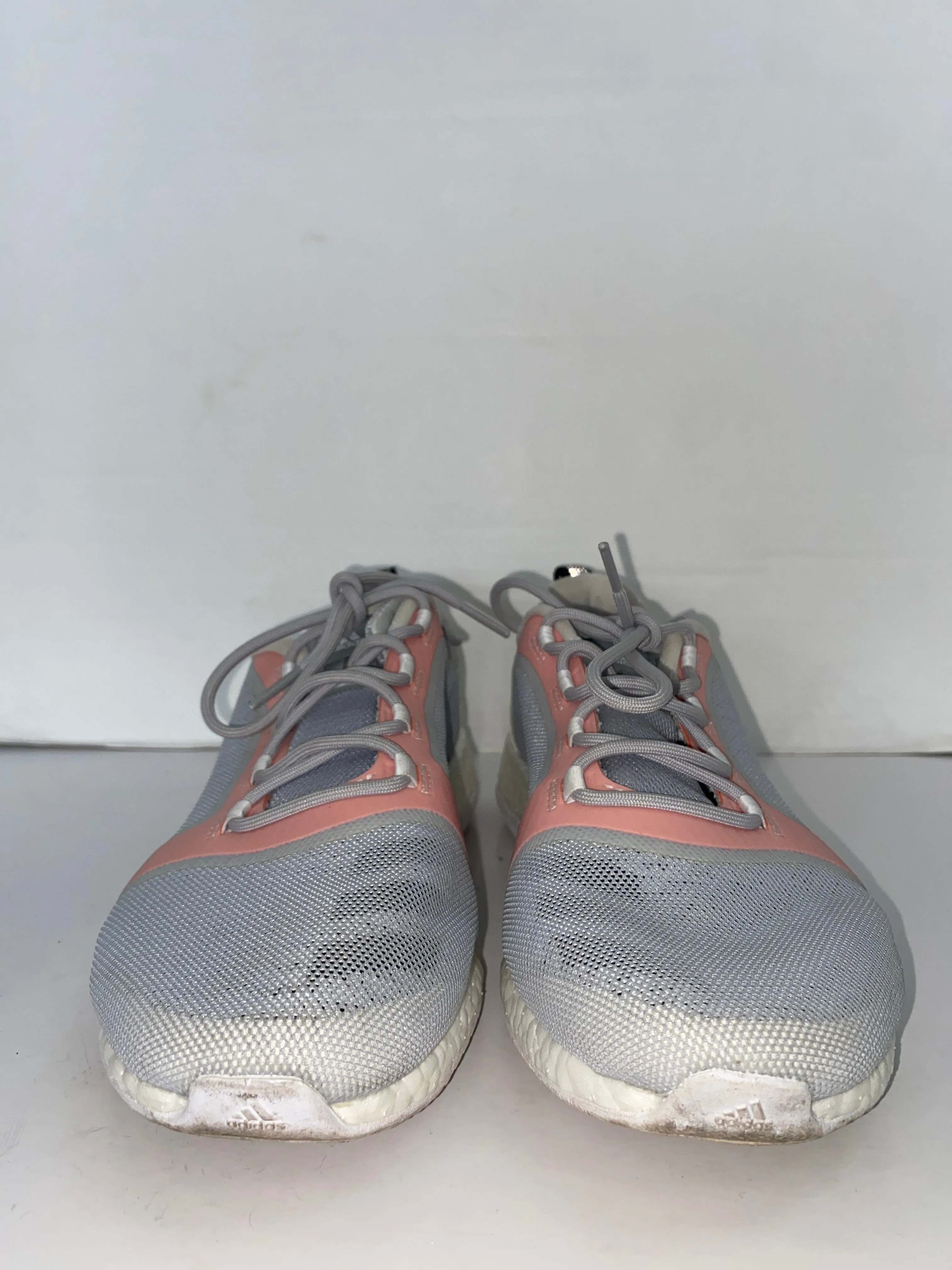 Grey Shoes Athletic Adidas, Size 7.5 adidas