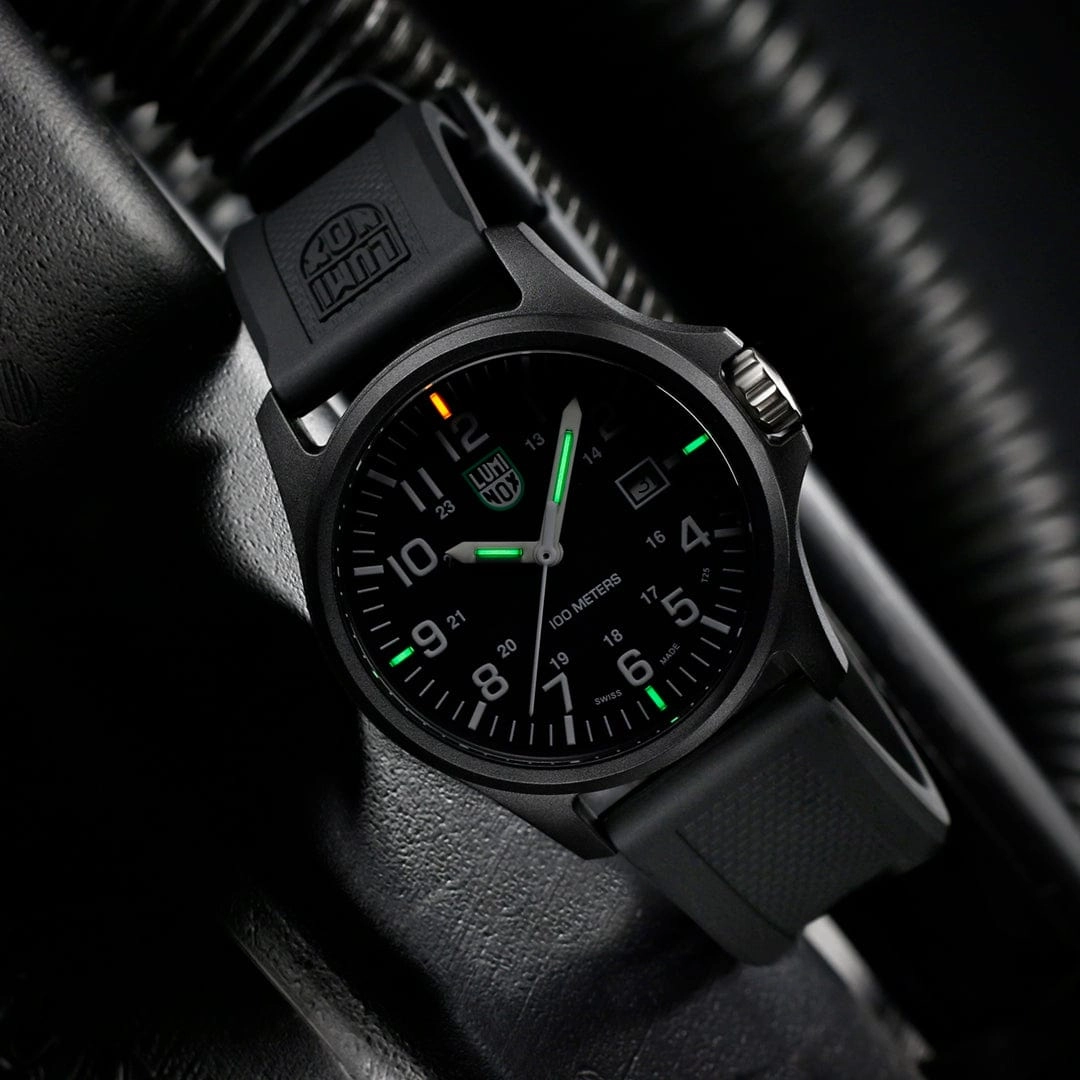 Luminox Patagonia Carbonox Black Dial Black Rubber Strap Watch X2.2401