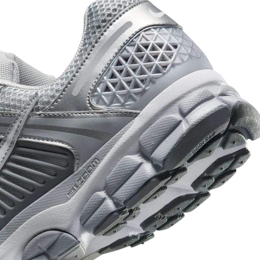 M NIKE ZOOM VOMERO 5 FJ4151-003