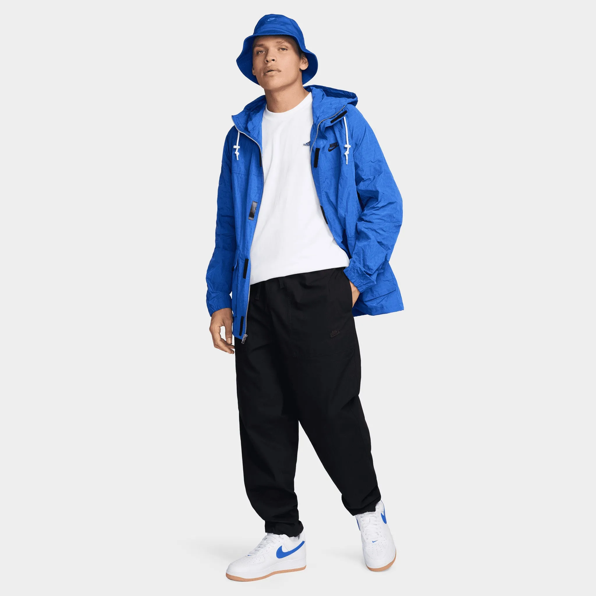 Mens Nike Nike Club Barcelona Pants / Black