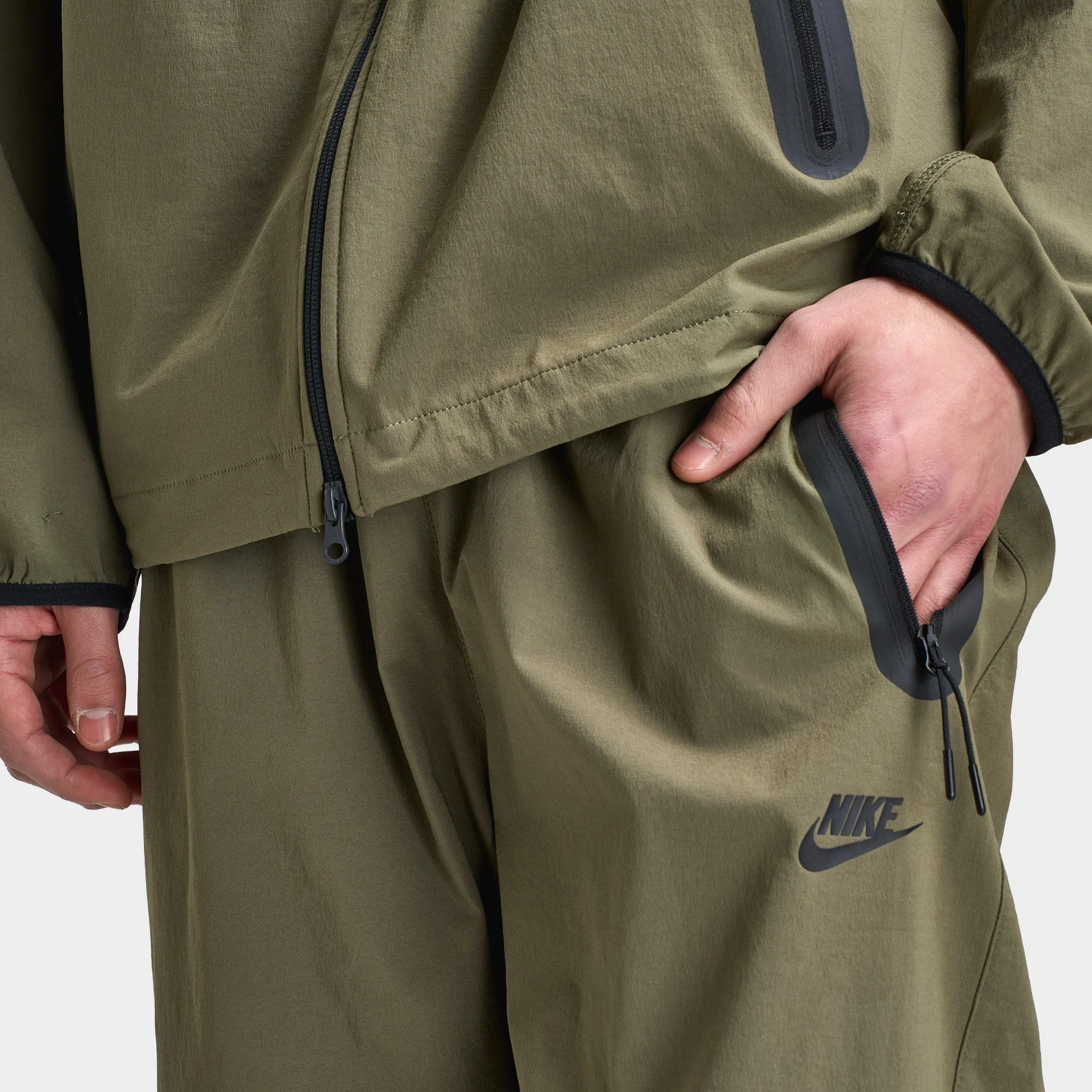 Mens Nike Nike Tech Woven Oversized Pants Medium Olive / Medium Olive - Black