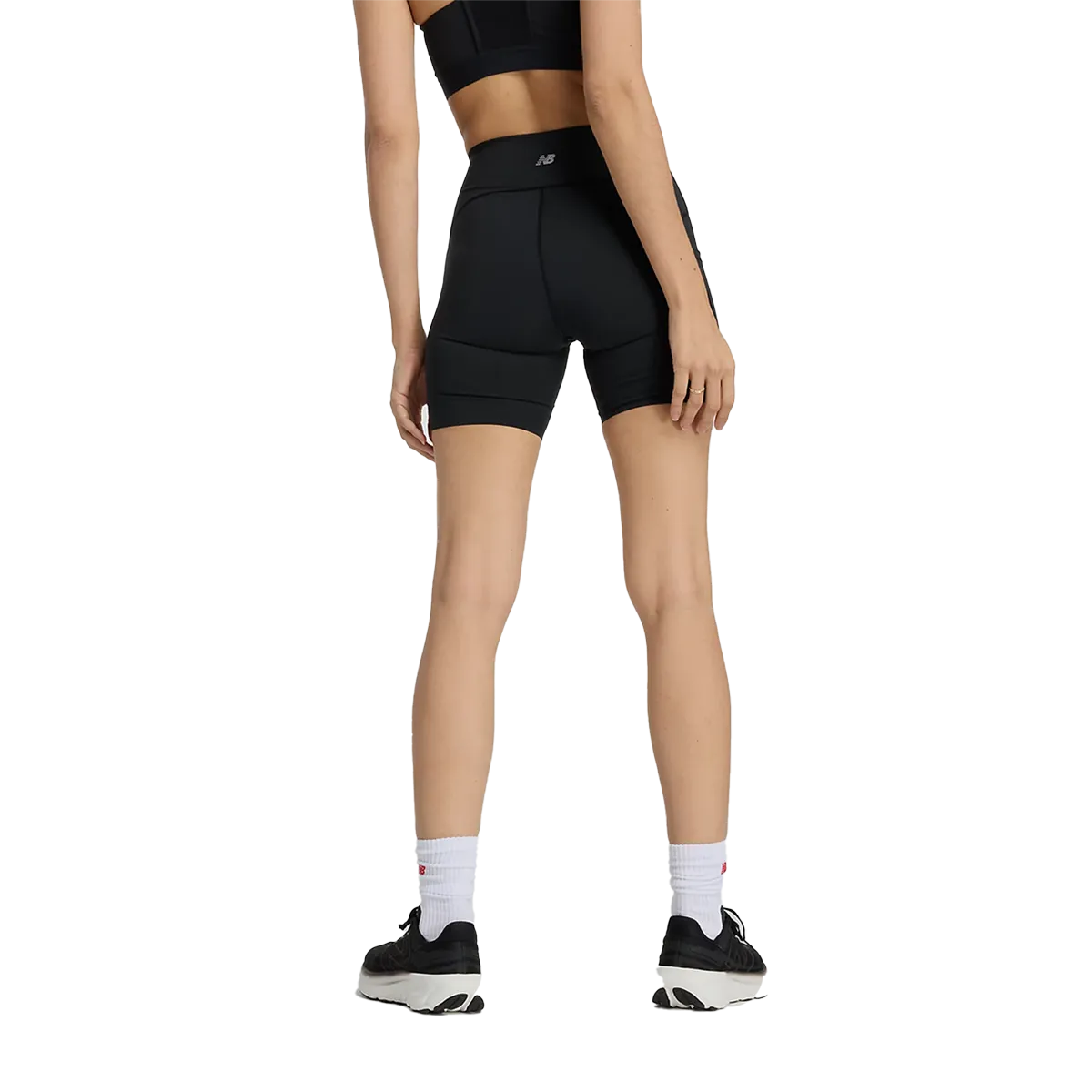 New Balance Sleek Pocket High Rise Short 6