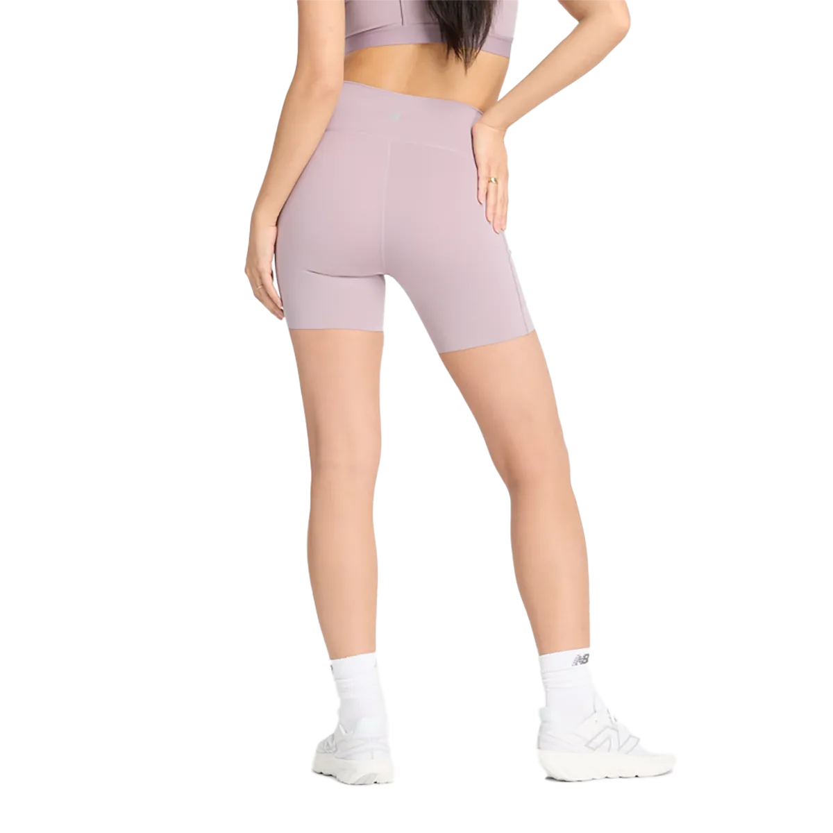 New Balance Sleek Pocket High Rise Short 6