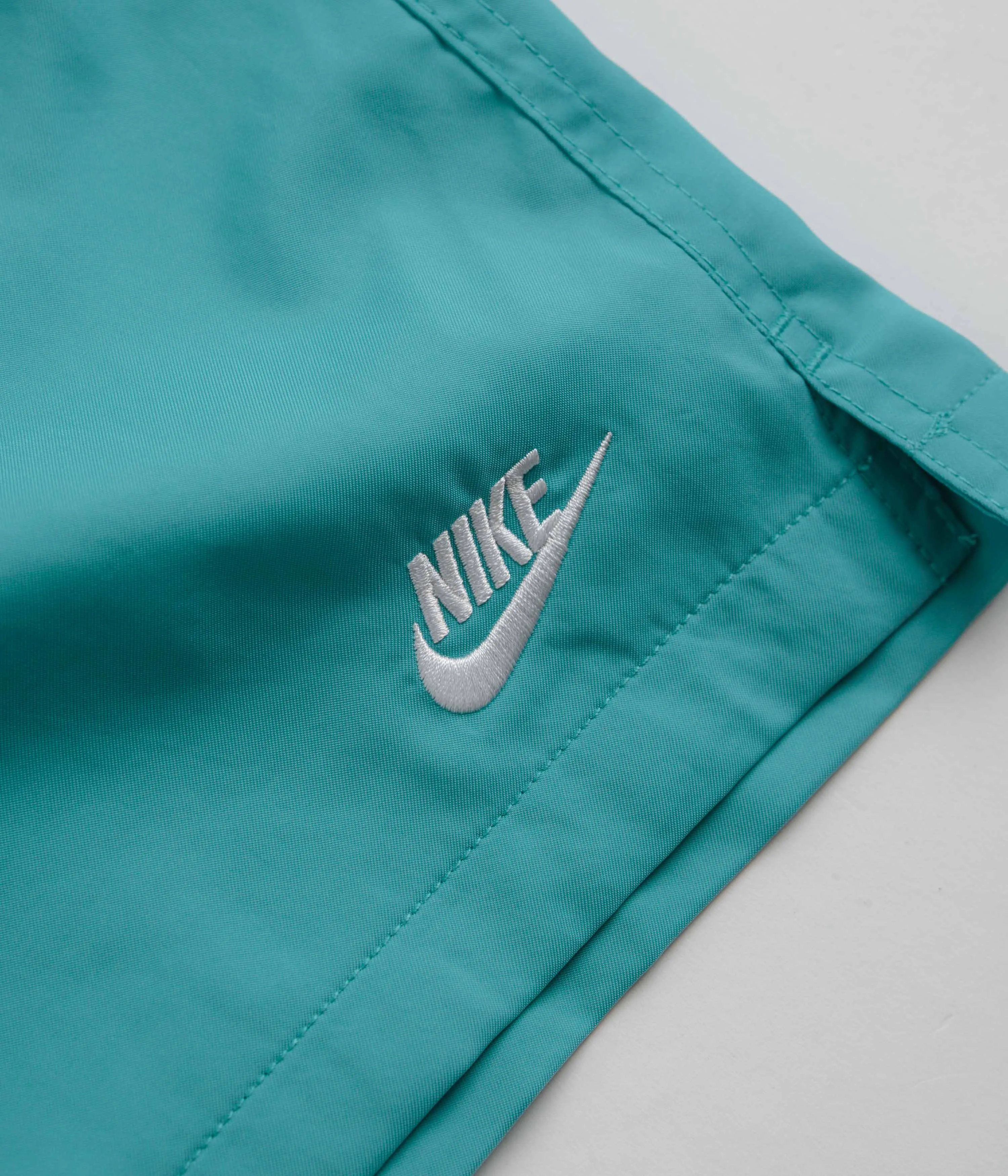 Nike Club Woven Flow Shorts - Dusty Cactus / White