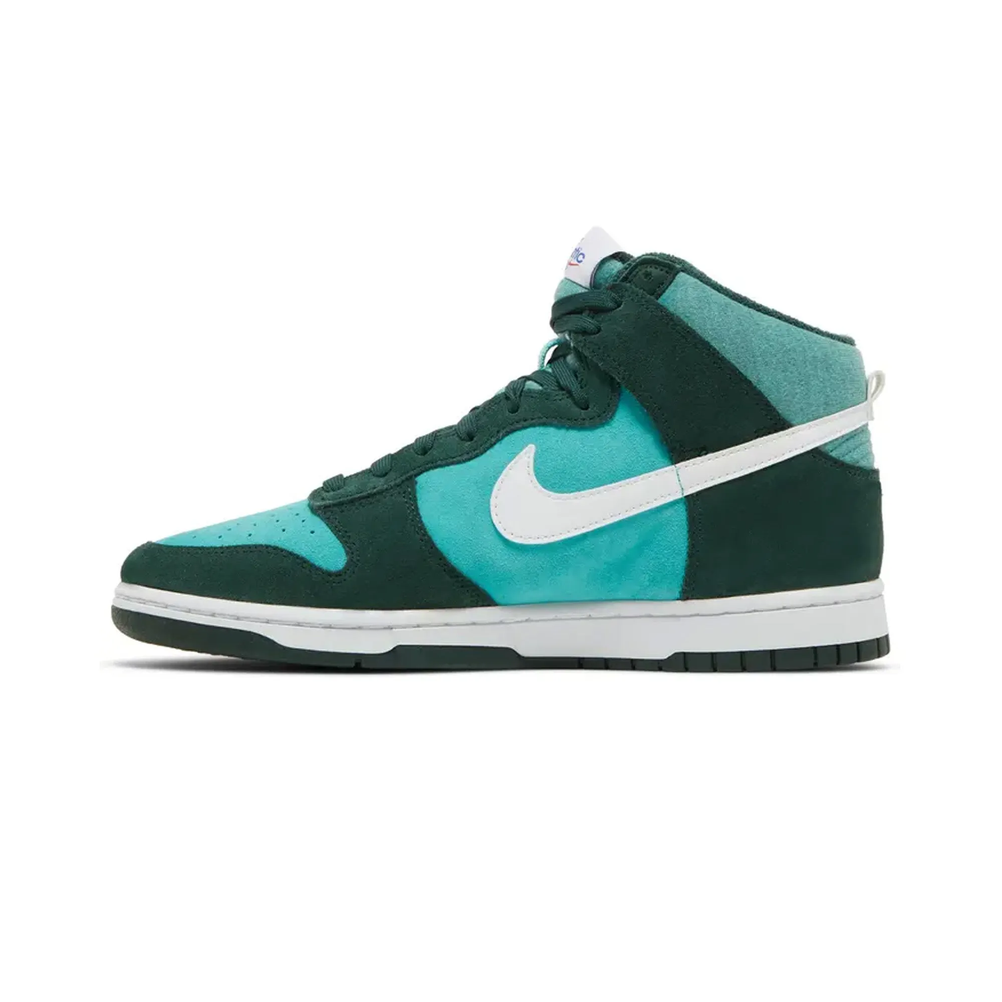 Nike Dunk High Retro SE 'Athletic Club Pro Green' (2022)