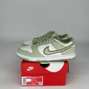 NIKE DUNK LOW FLEECE PACK HONEYDEW W SIZE 5.5/7W DQ7579-300