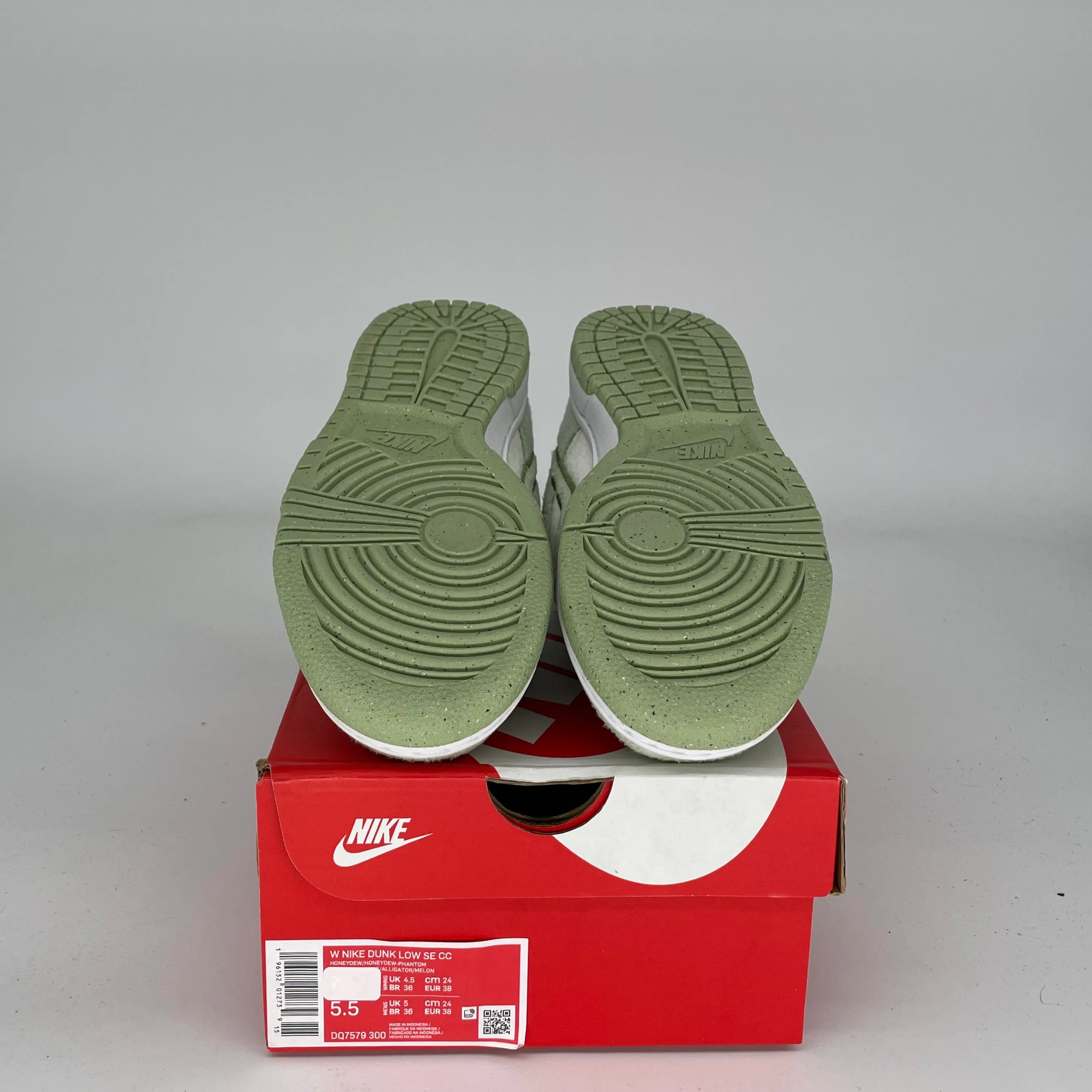 NIKE DUNK LOW FLEECE PACK HONEYDEW W SIZE 5.5/7W DQ7579-300