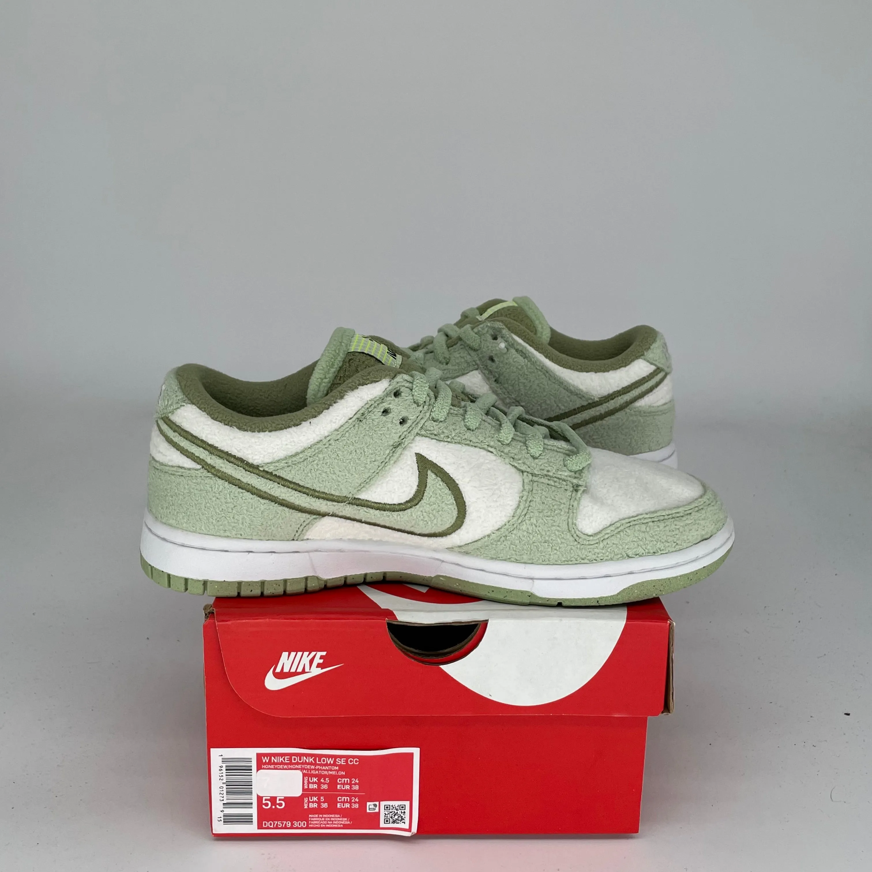 NIKE DUNK LOW FLEECE PACK HONEYDEW W SIZE 5.5/7W DQ7579-300