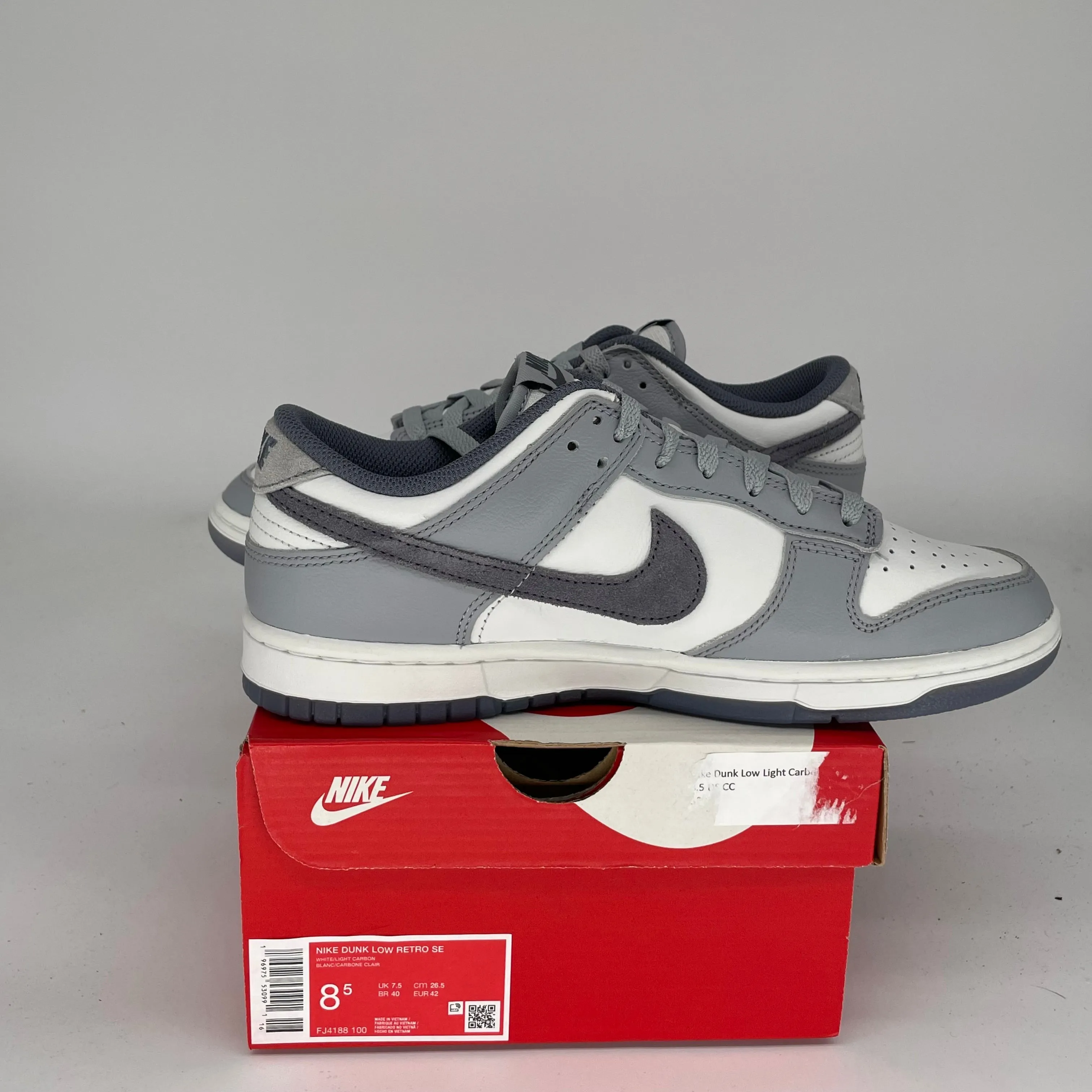 NIKE DUNK LOW LIGHT CARBON SIZE 8.5 FJ4188-100