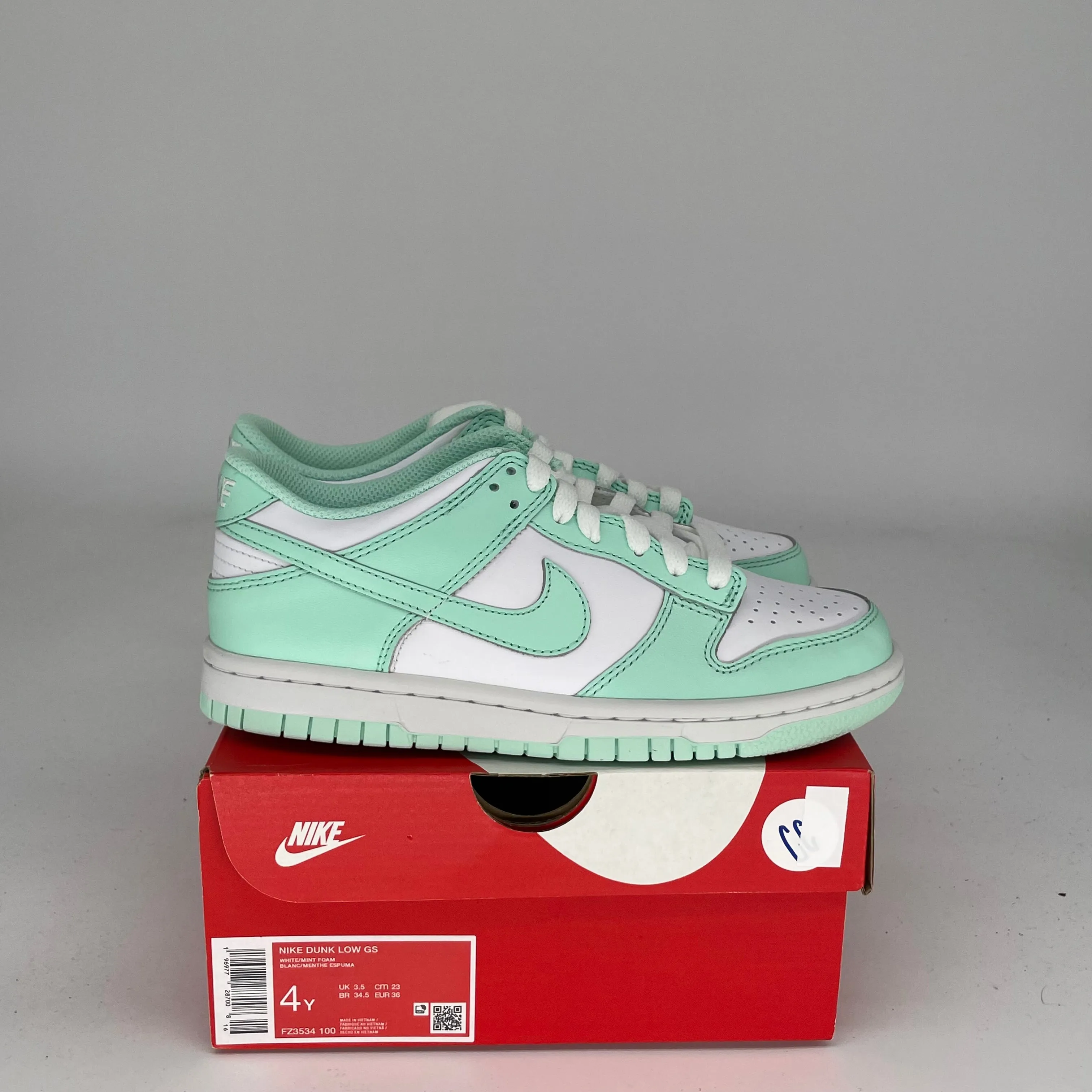 NIKE DUNK LOW MINT FOAM W SIZE 4Y FZ3534-100