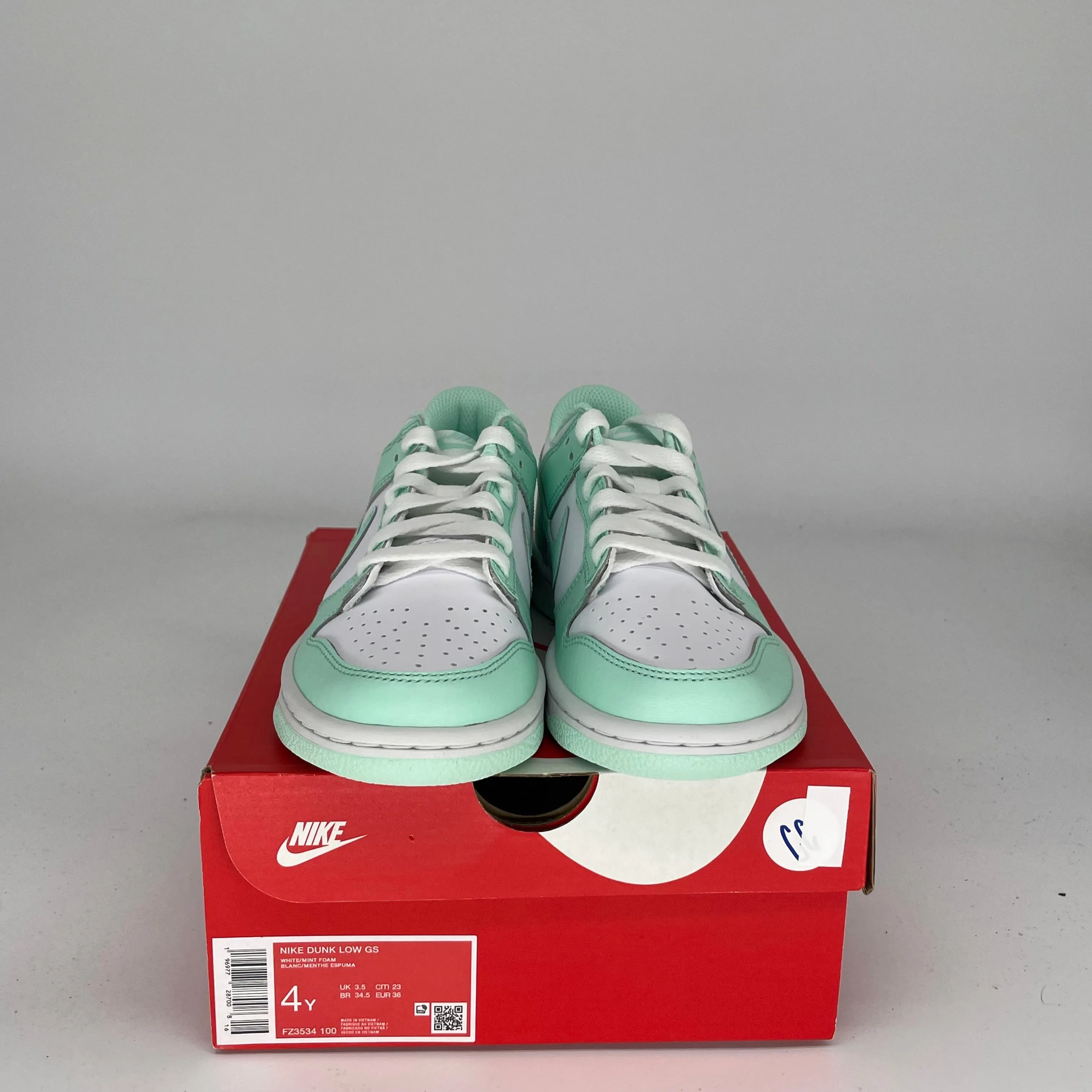 NIKE DUNK LOW MINT FOAM W SIZE 4Y FZ3534-100