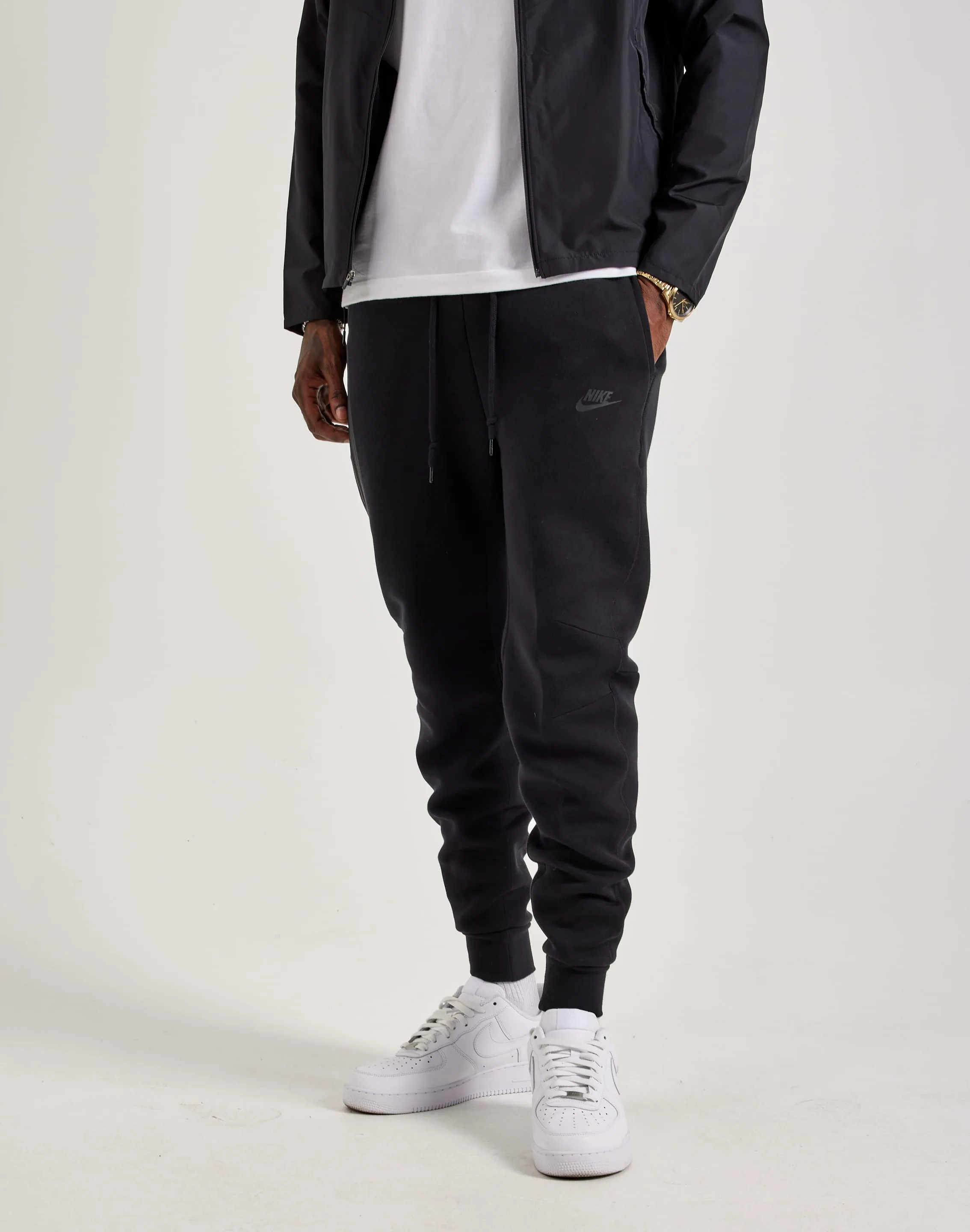 Nike Tech Fleece Slim-Fit Joggers