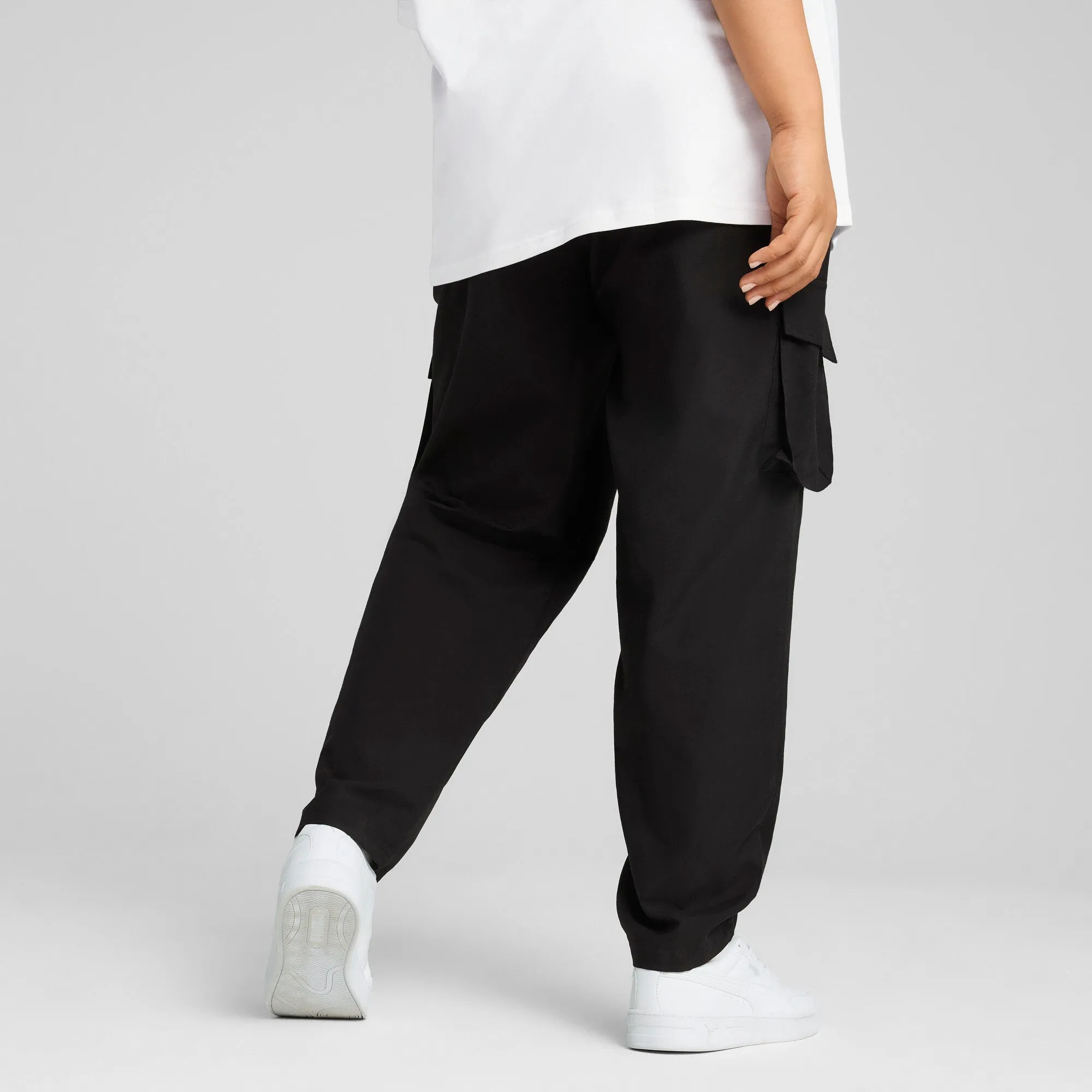 PUMA Women's Essentials Small No. 1 Logo Cargo Pants