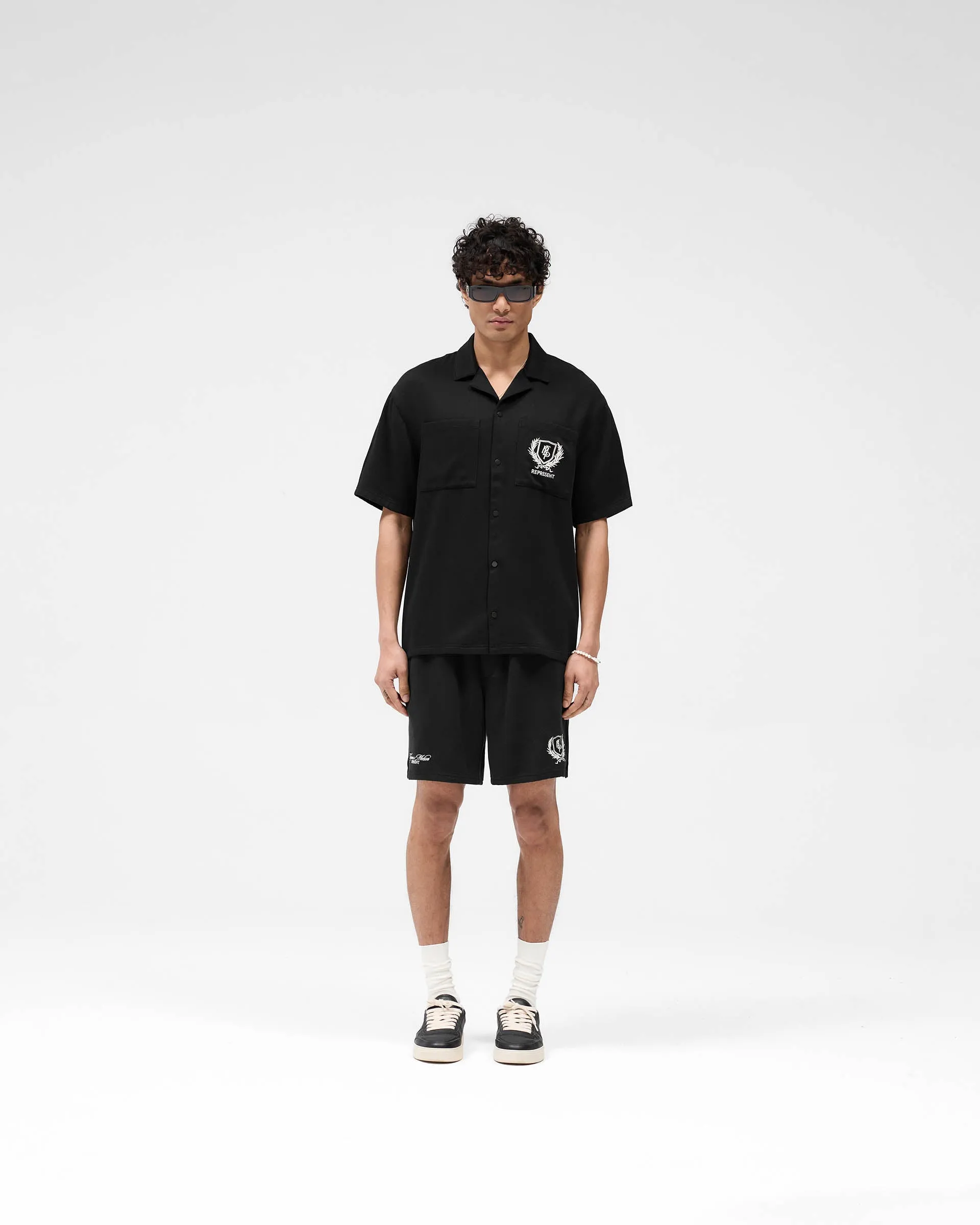 Represent Crest Short - Jet Black