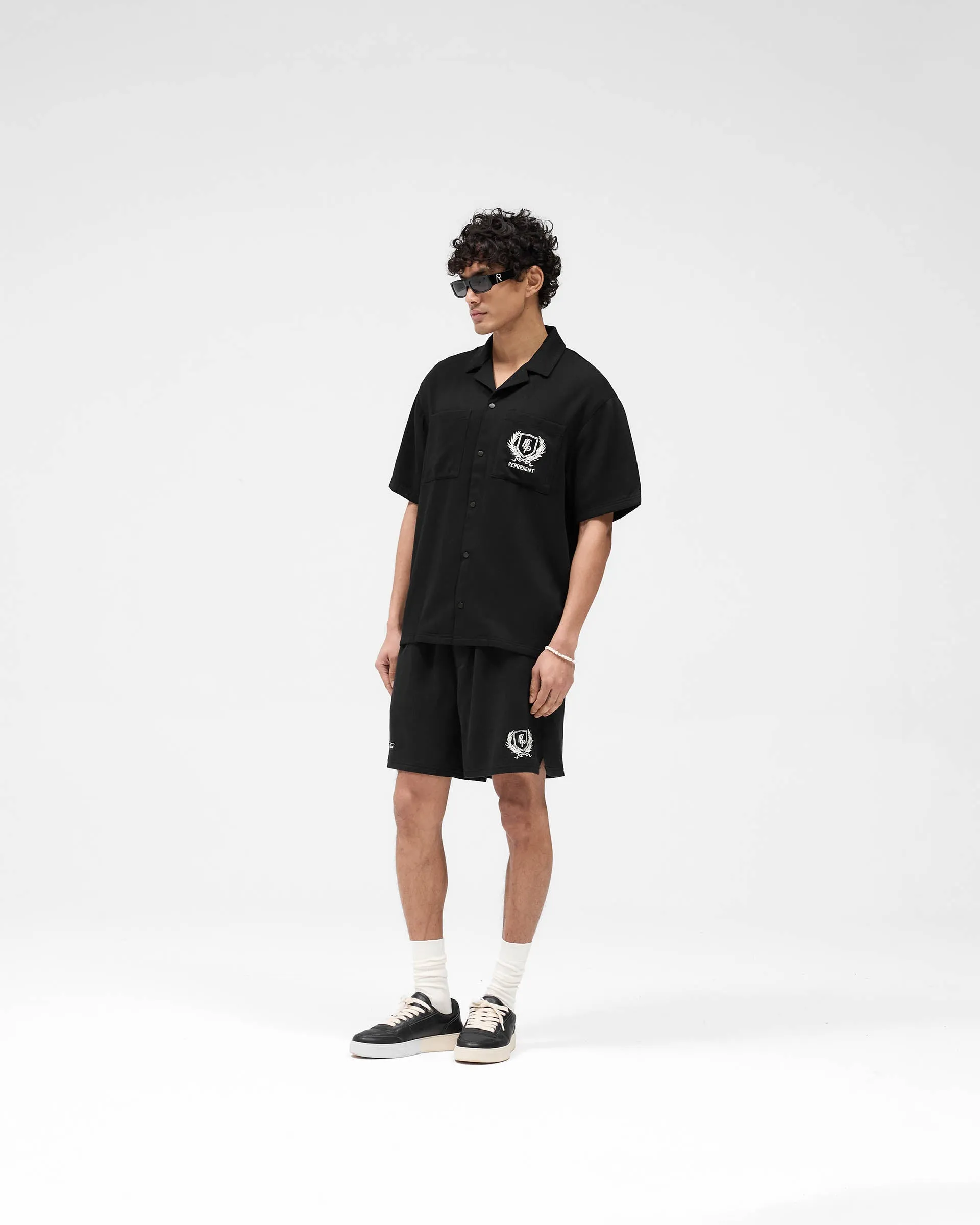 Represent Crest Short - Jet Black
