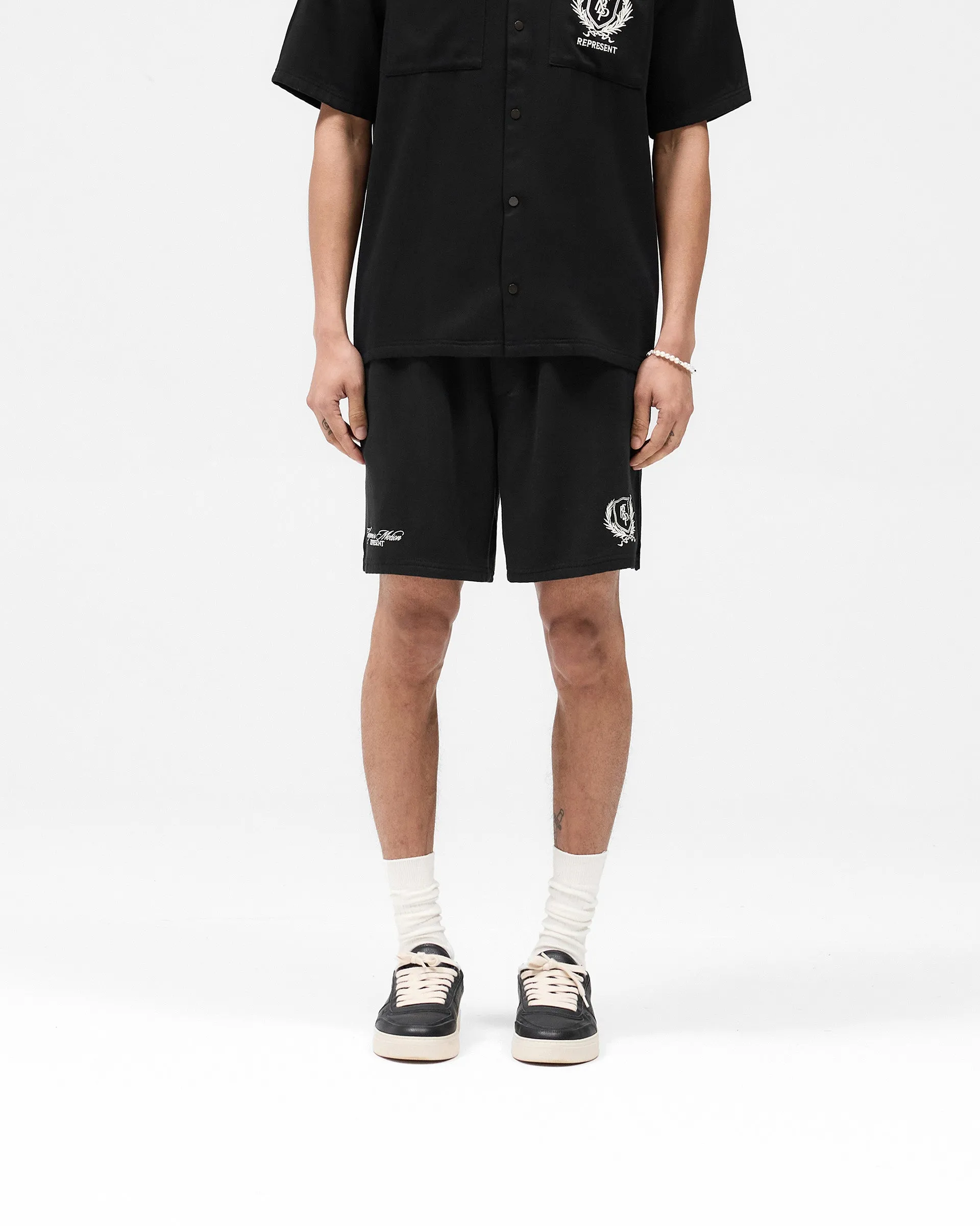 Represent Crest Short - Jet Black