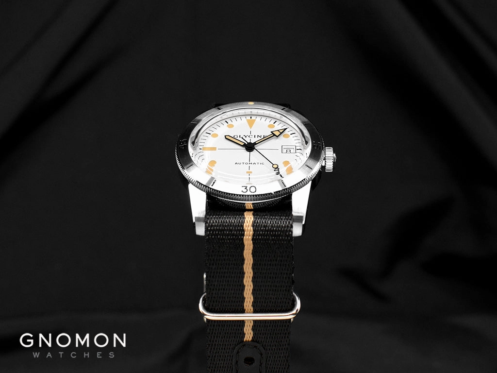 Sea Kraken 39mm White - Black Nylon Ref. GL0502