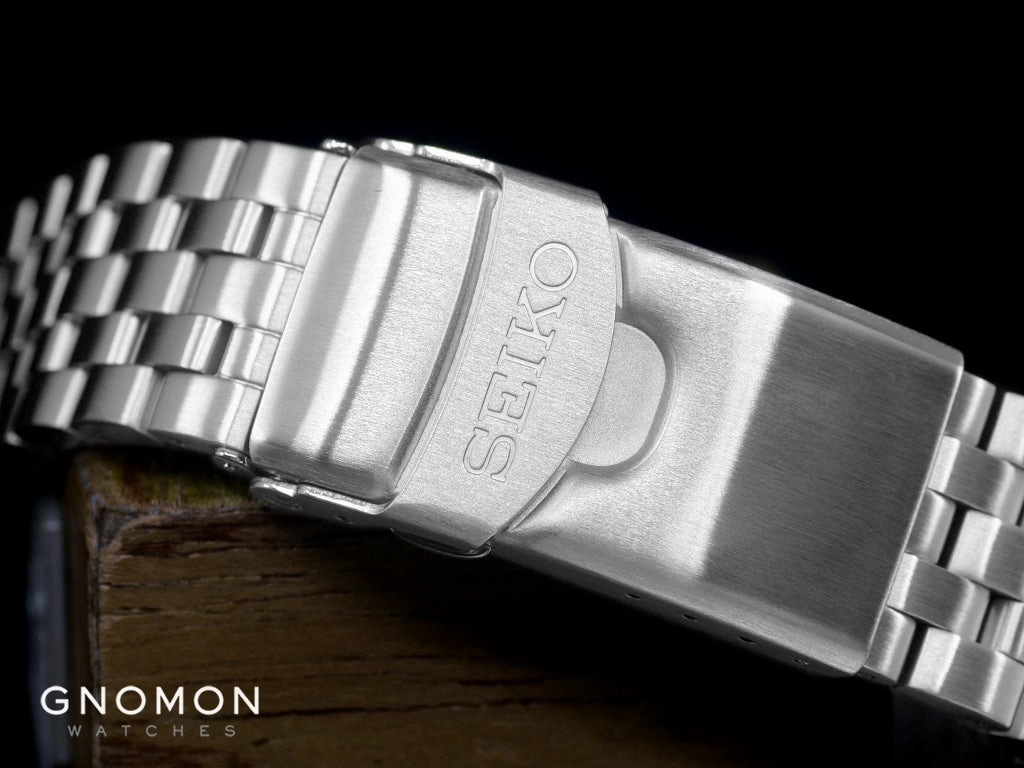 Seiko 5 Sports ??Field Sports Style?? GMT White Ref. SBSC009