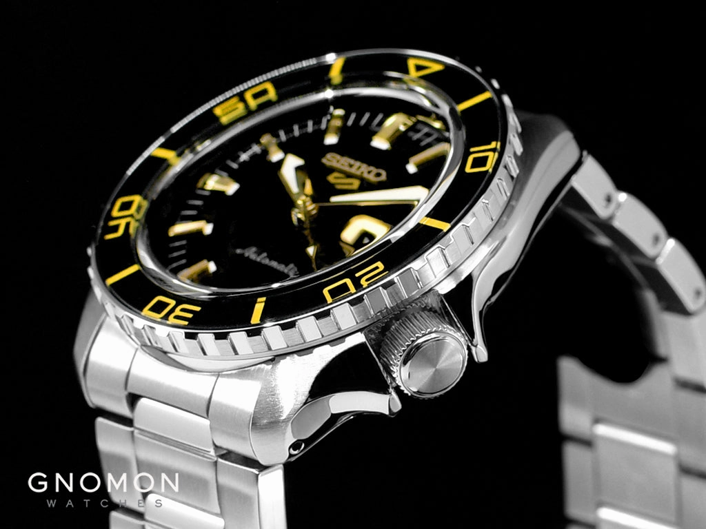 Seiko 5 Sports ??SKX Series?? Automatic Gilt Ref. SBSA261