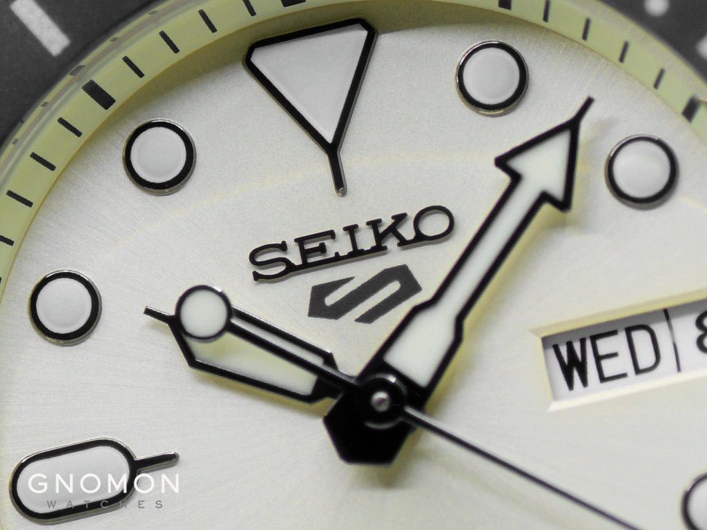 Seiko 5 Sports ??Sports Style?? 38mm Champagne White Ref. SBSA227