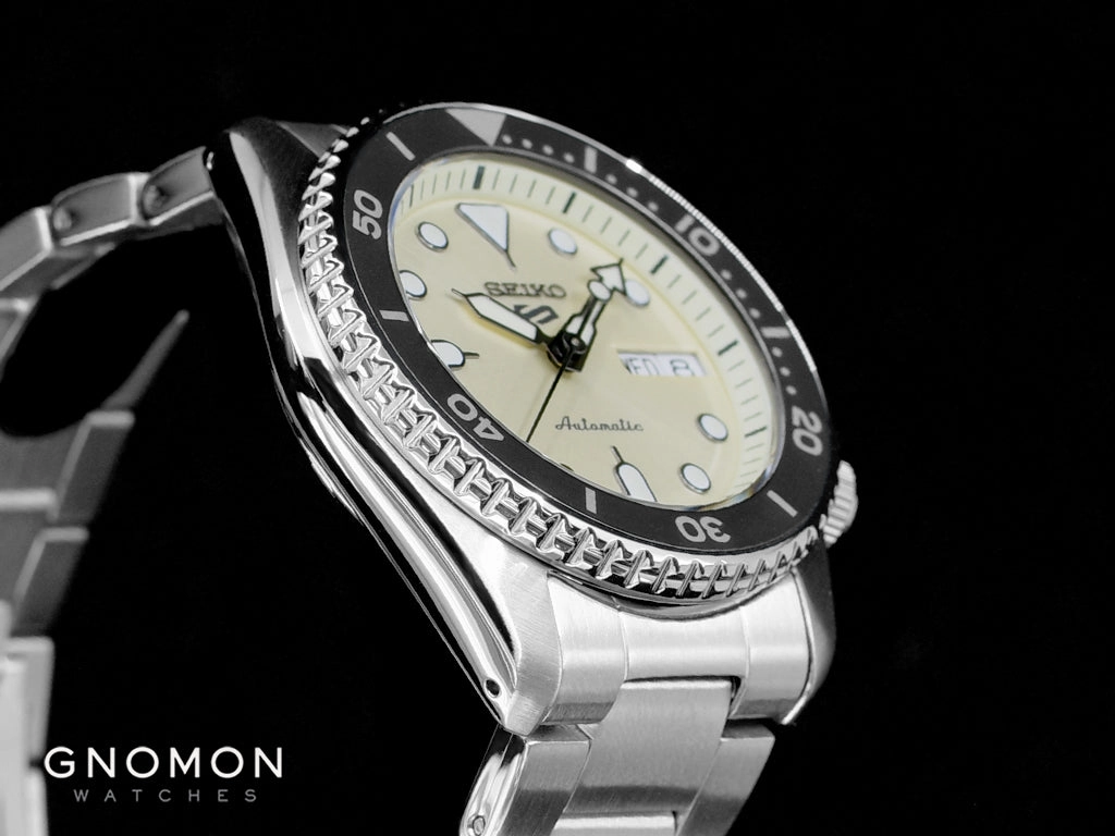 Seiko 5 Sports ??Sports Style?? 38mm Champagne White Ref. SBSA227
