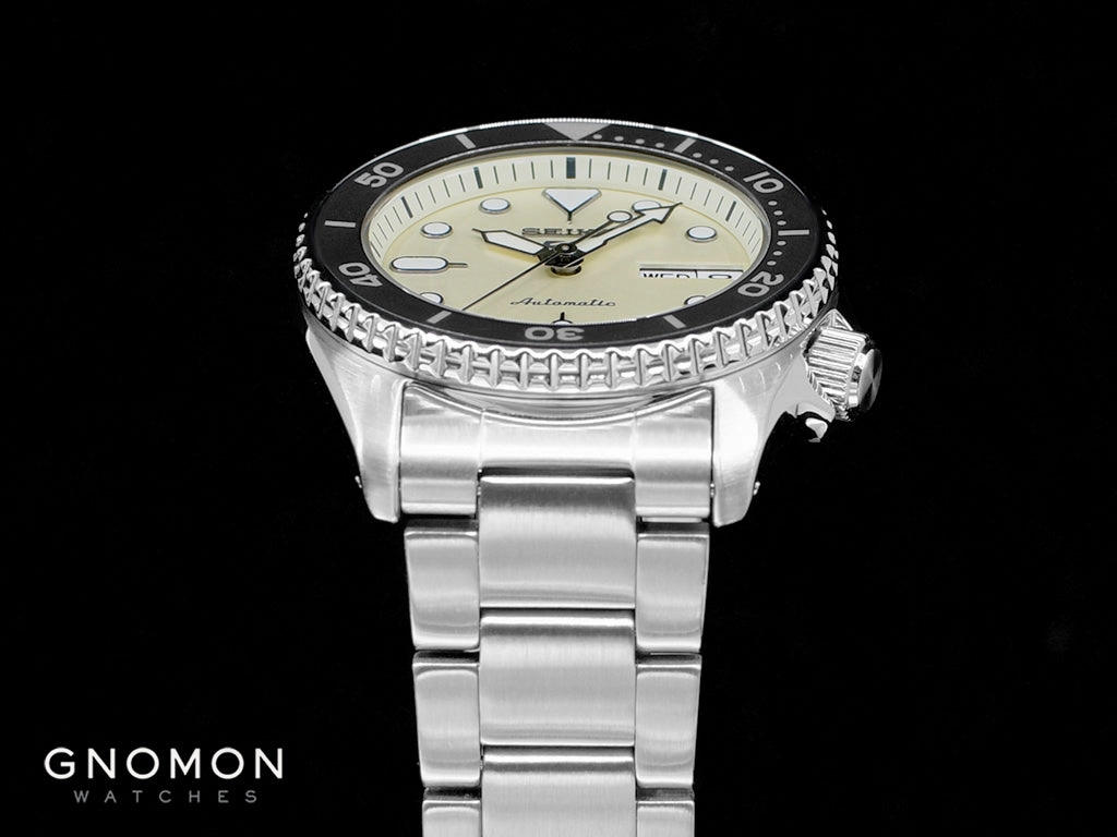 Seiko 5 Sports ??Sports Style?? 38mm Champagne White Ref. SBSA227