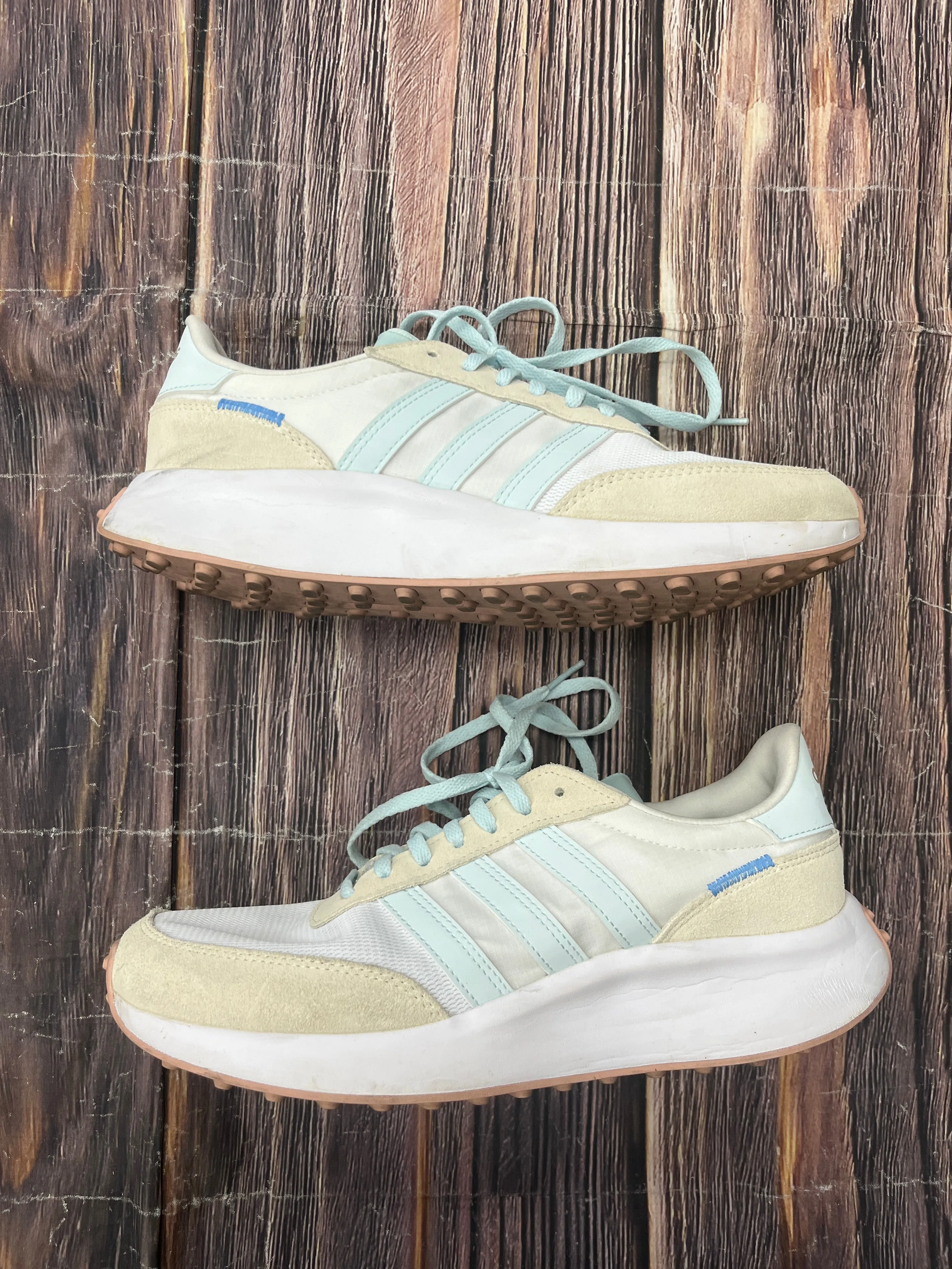Shoes Athletic By Adidas In White, Size: 9 adidas