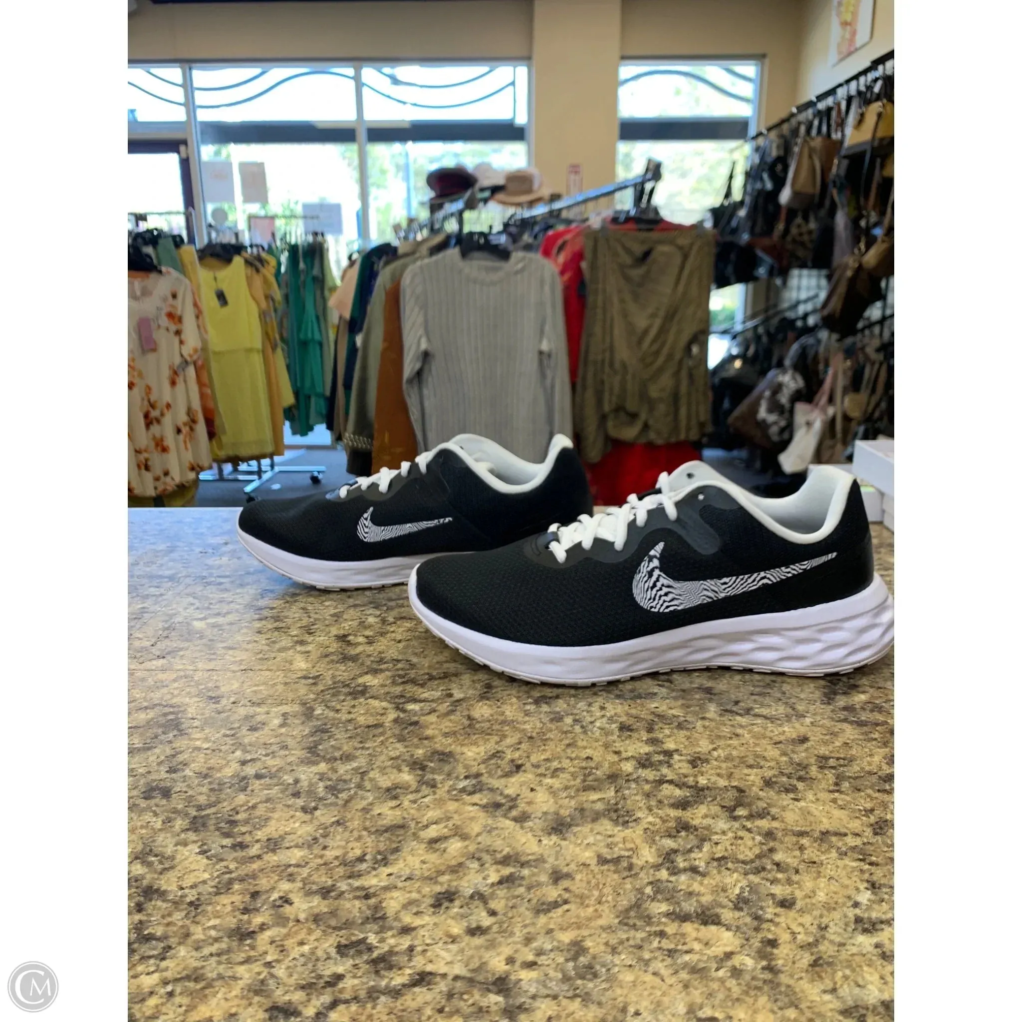 Shoes Athletic By Nike In Black & White, Size: 11 nike