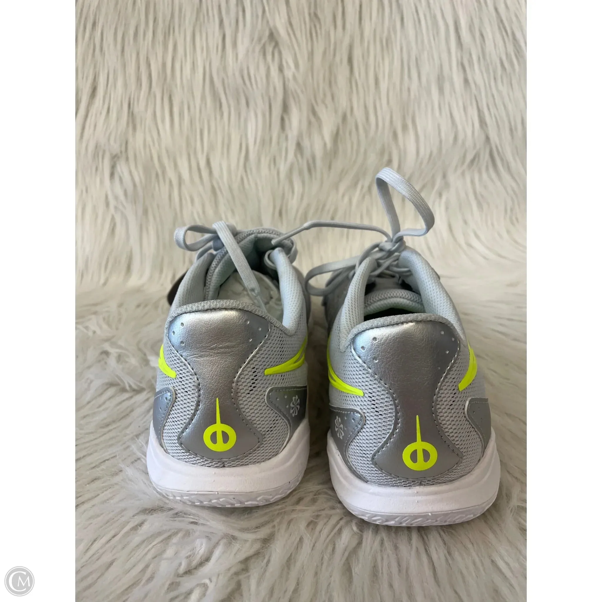 Shoes Athletic By Nike In Green & Silver, Size: 8 nike
