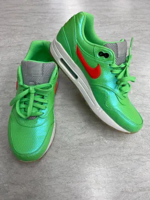 Shoes Athletic By Nike In Green, Size: 9 nike