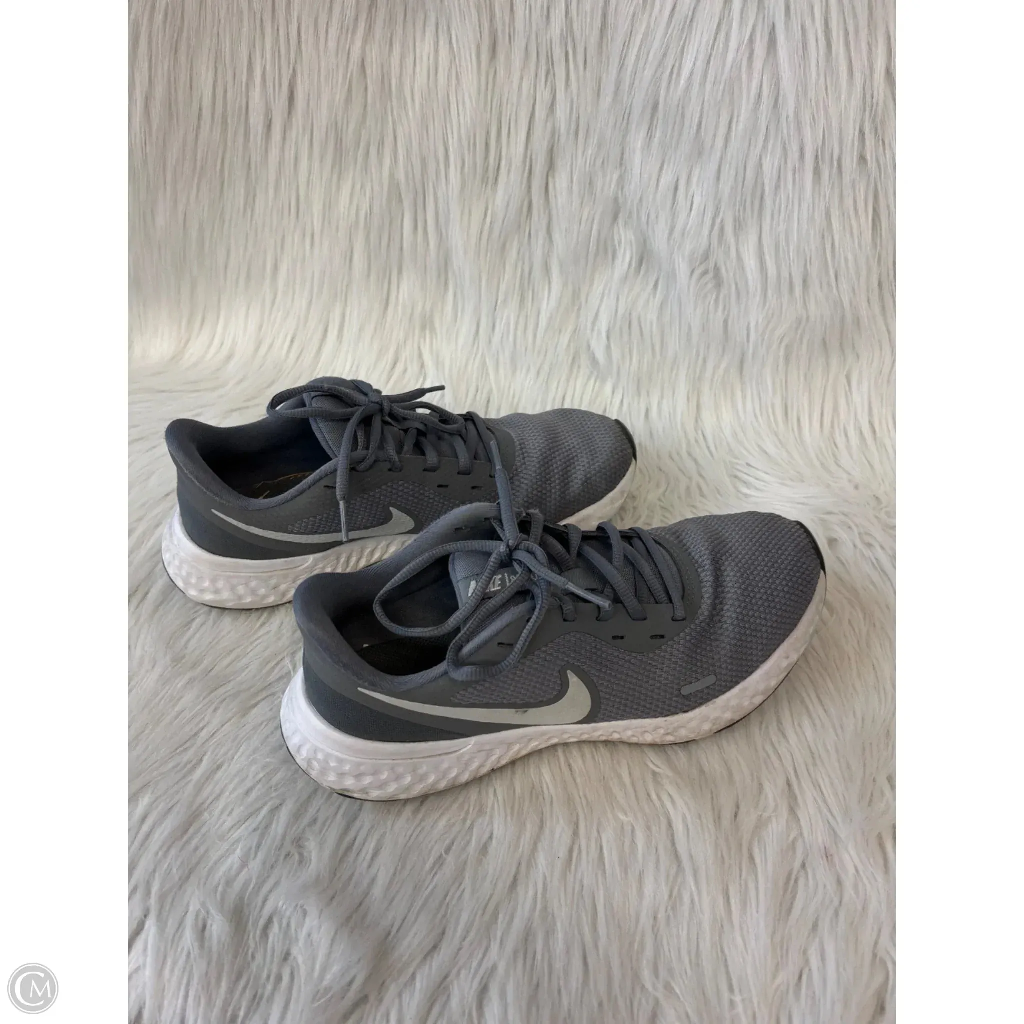 Shoes Athletic By Nike In Grey & White, Size: 9.5 nike