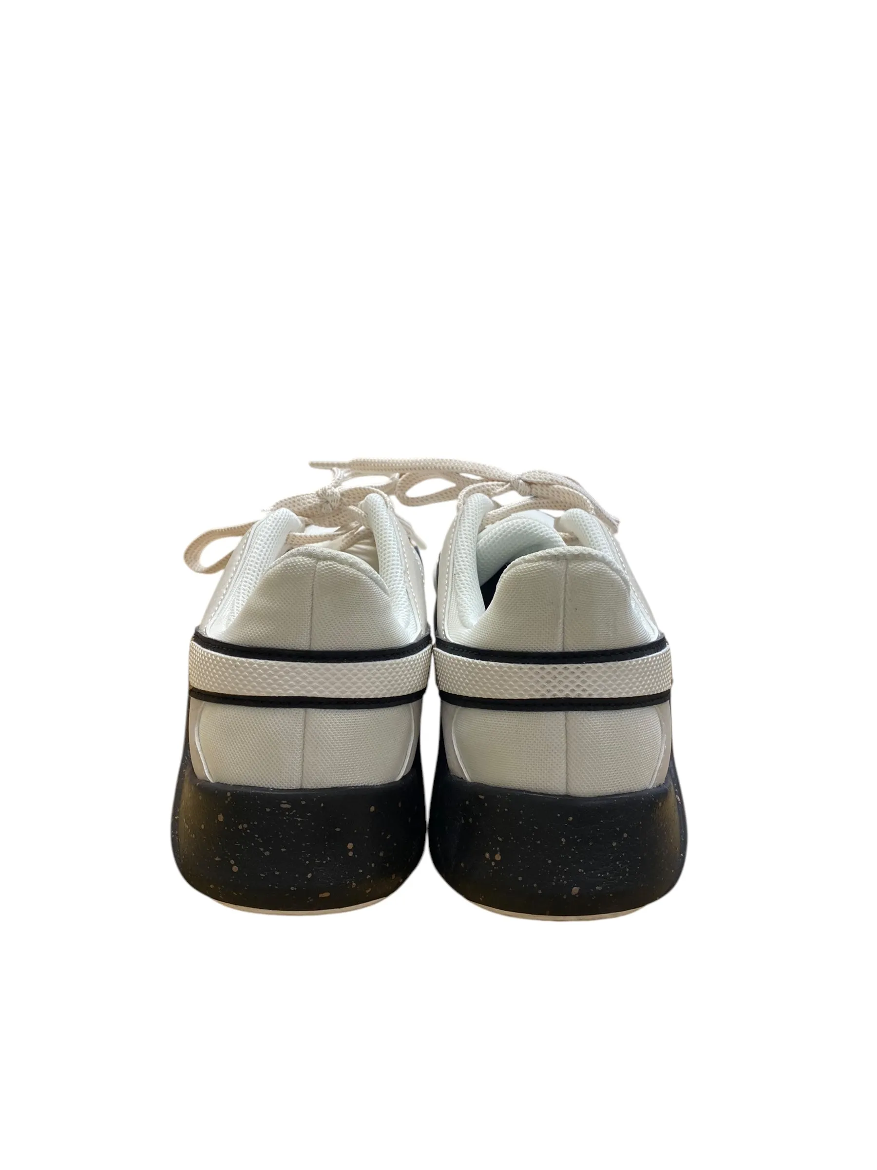 Shoes Athletic By Nike In White, Size: 8.5 nike