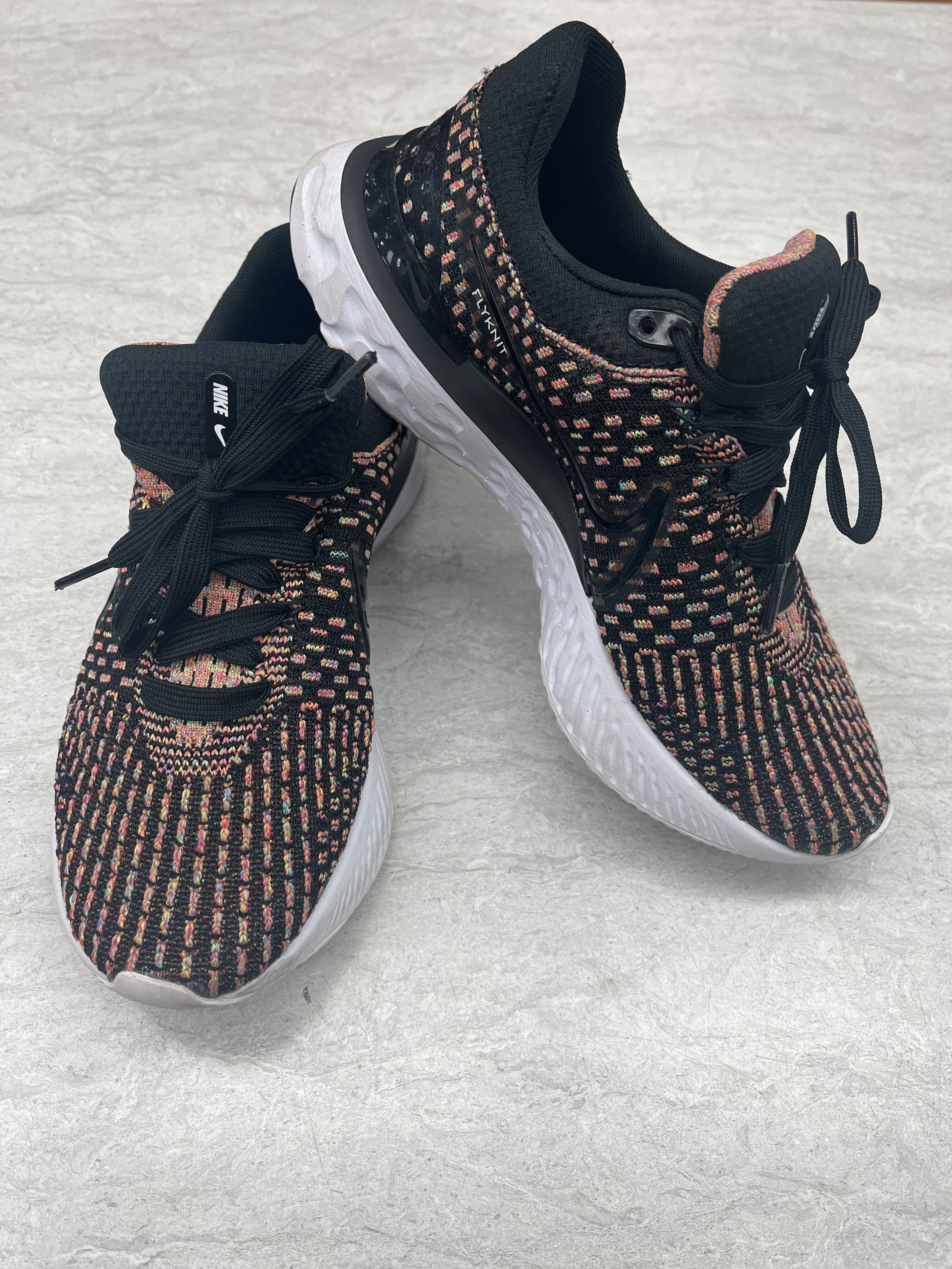 Shoes Athletic By Nike  Size: 6 nike