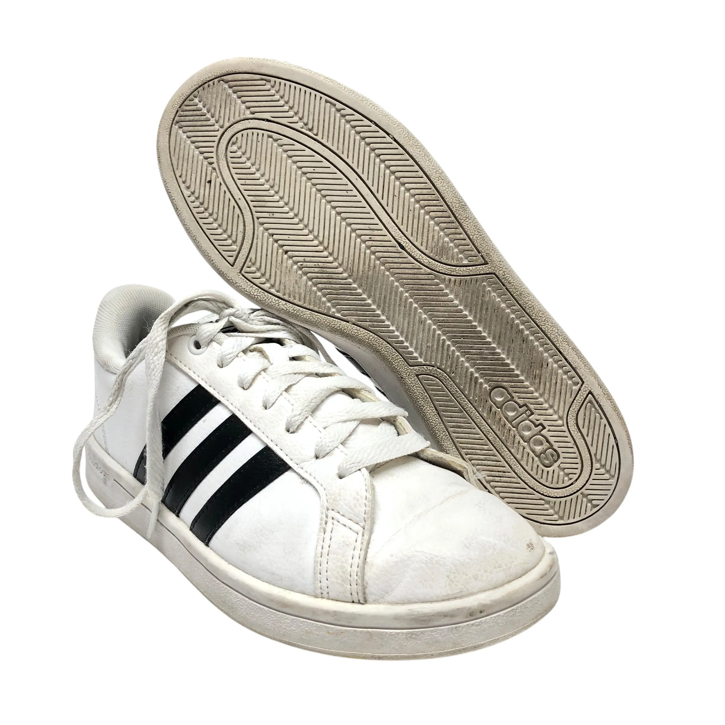 Shoes Sneakers By Adidas In White, Size: 7 adidas