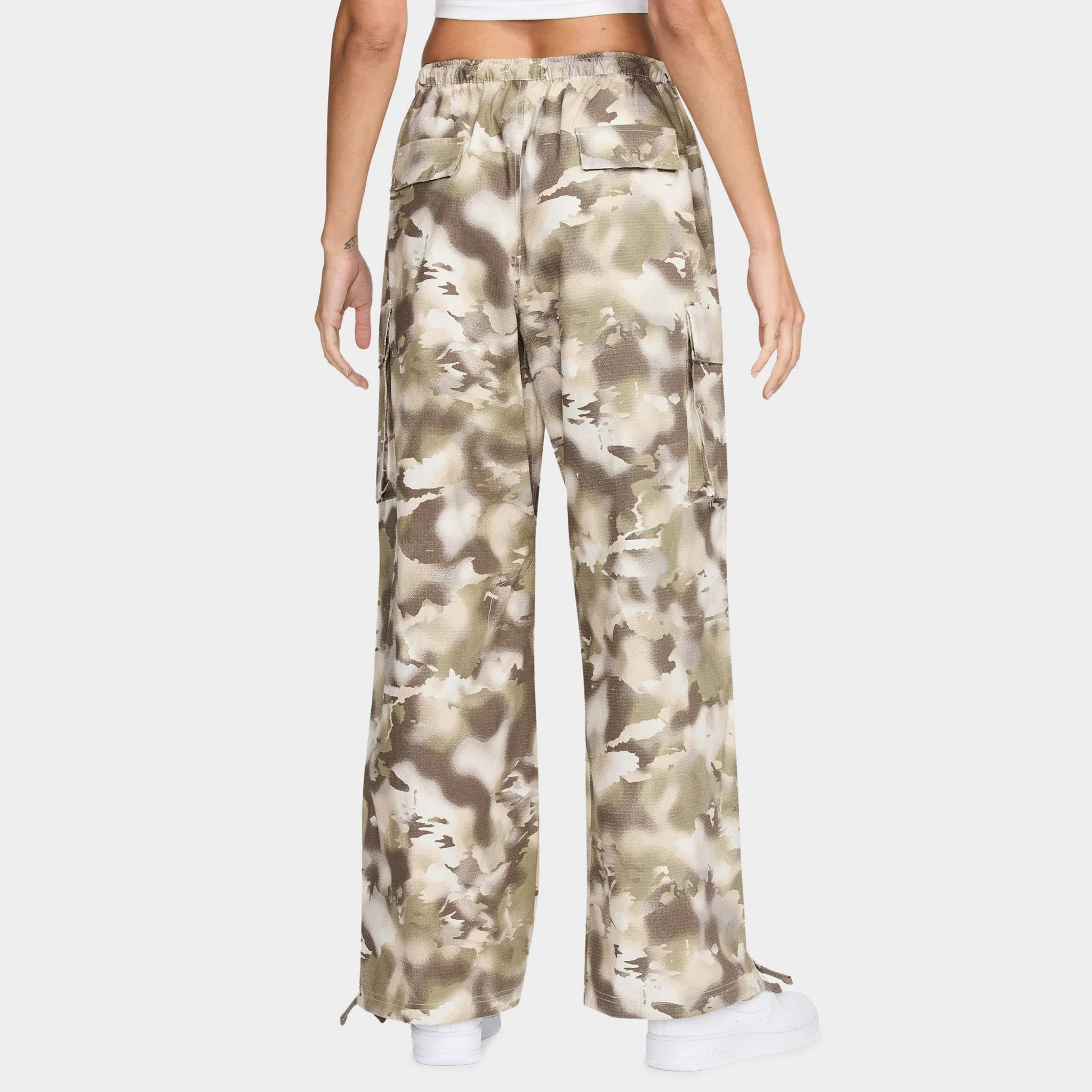 Womens Nike Nike Sportswear Women's Camo Cargo Pants Light Orewood Brown / Sail
