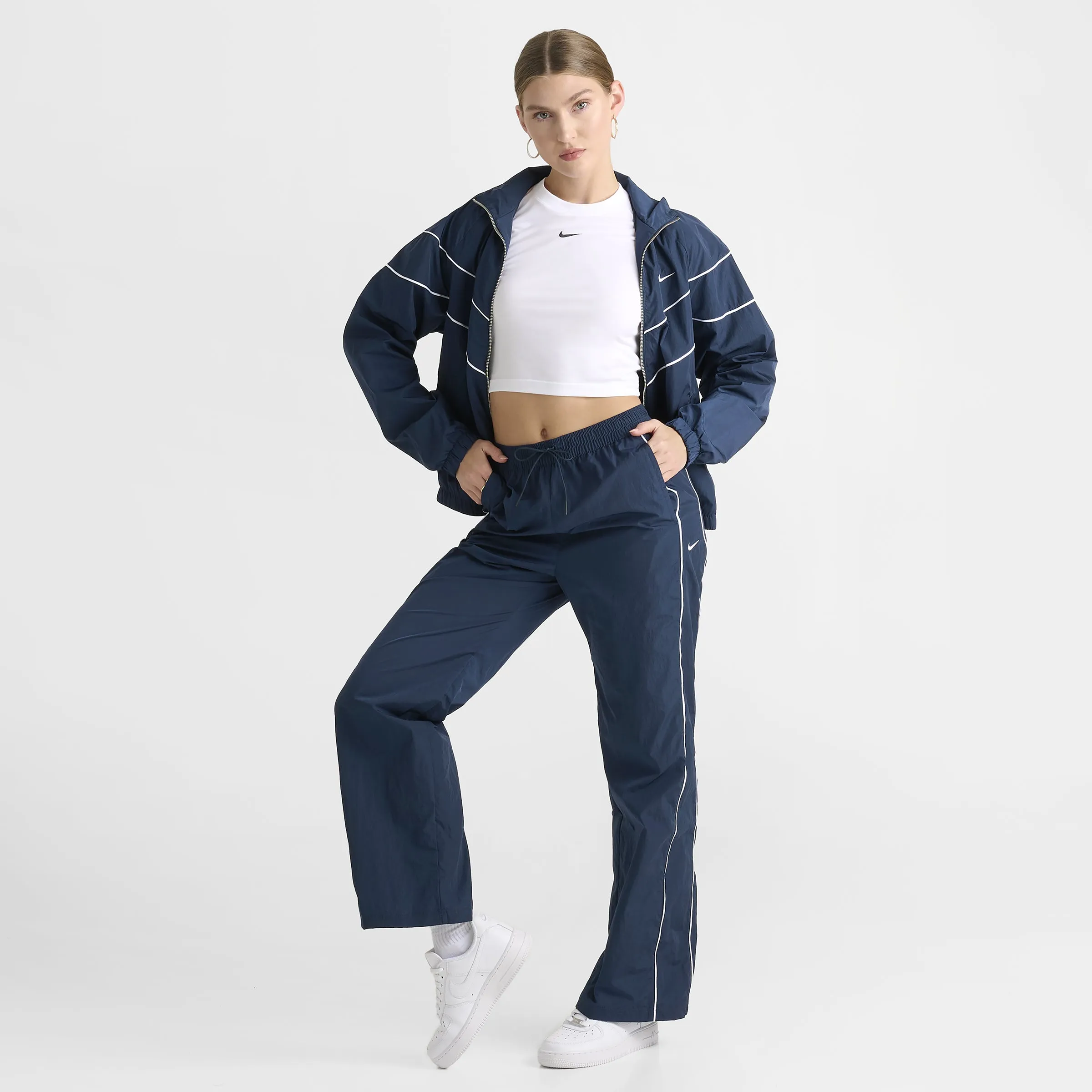 Womens Nike Nike Women's High-Waisted Woven Open-Hem Pants Armory Navy / White