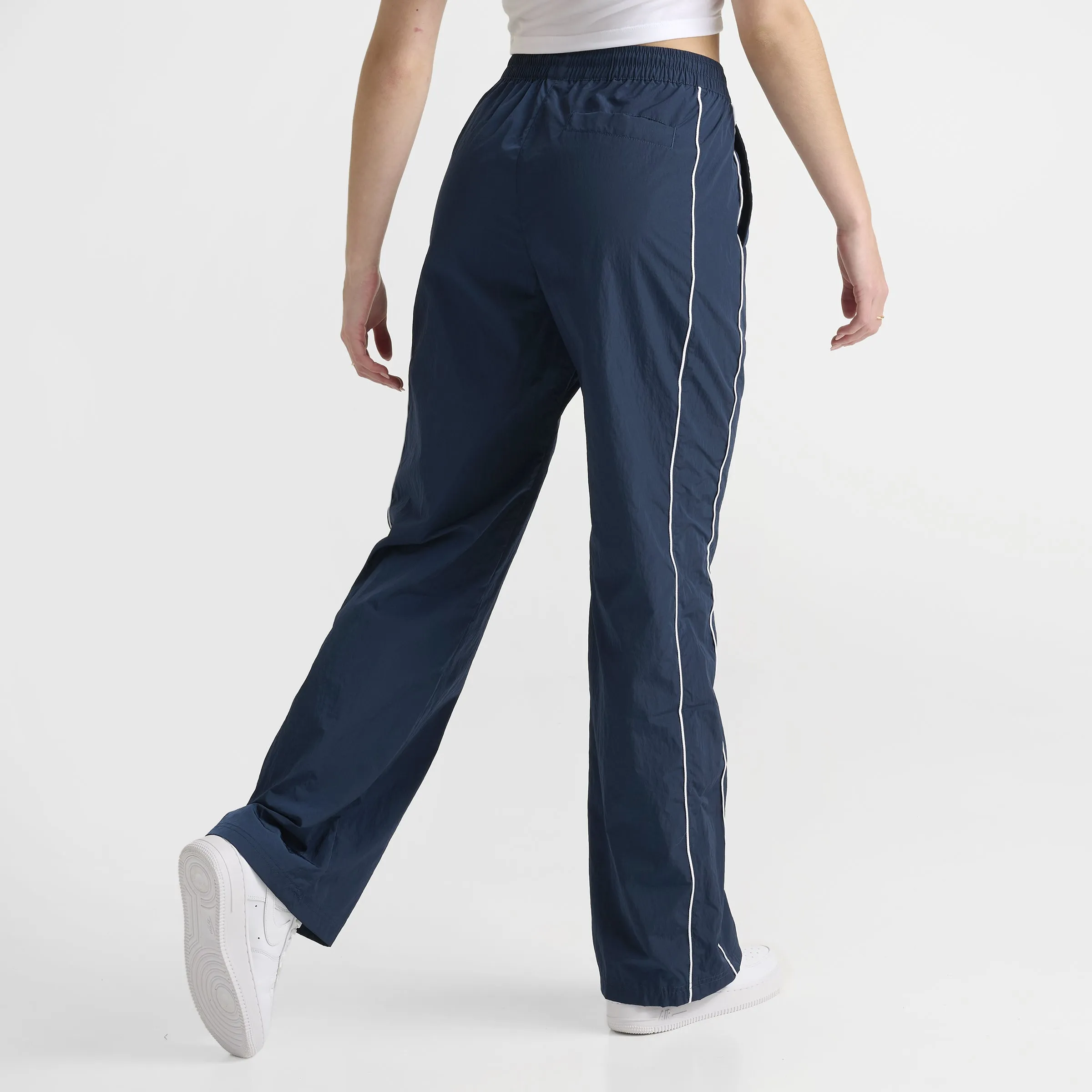 Womens Nike Nike Women's High-Waisted Woven Open-Hem Pants Armory Navy / White