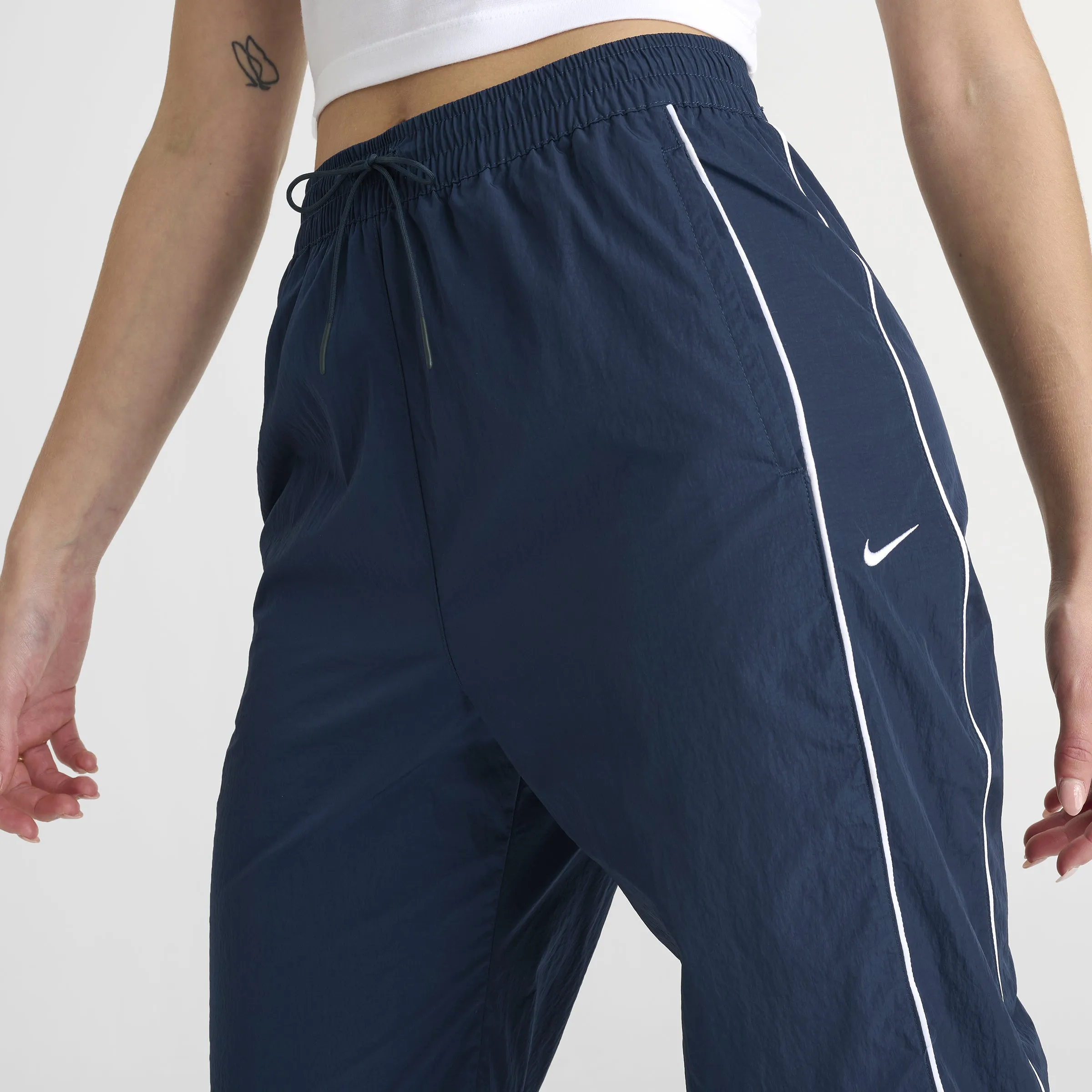 Womens Nike Nike Women's High-Waisted Woven Open-Hem Pants Armory Navy / White
