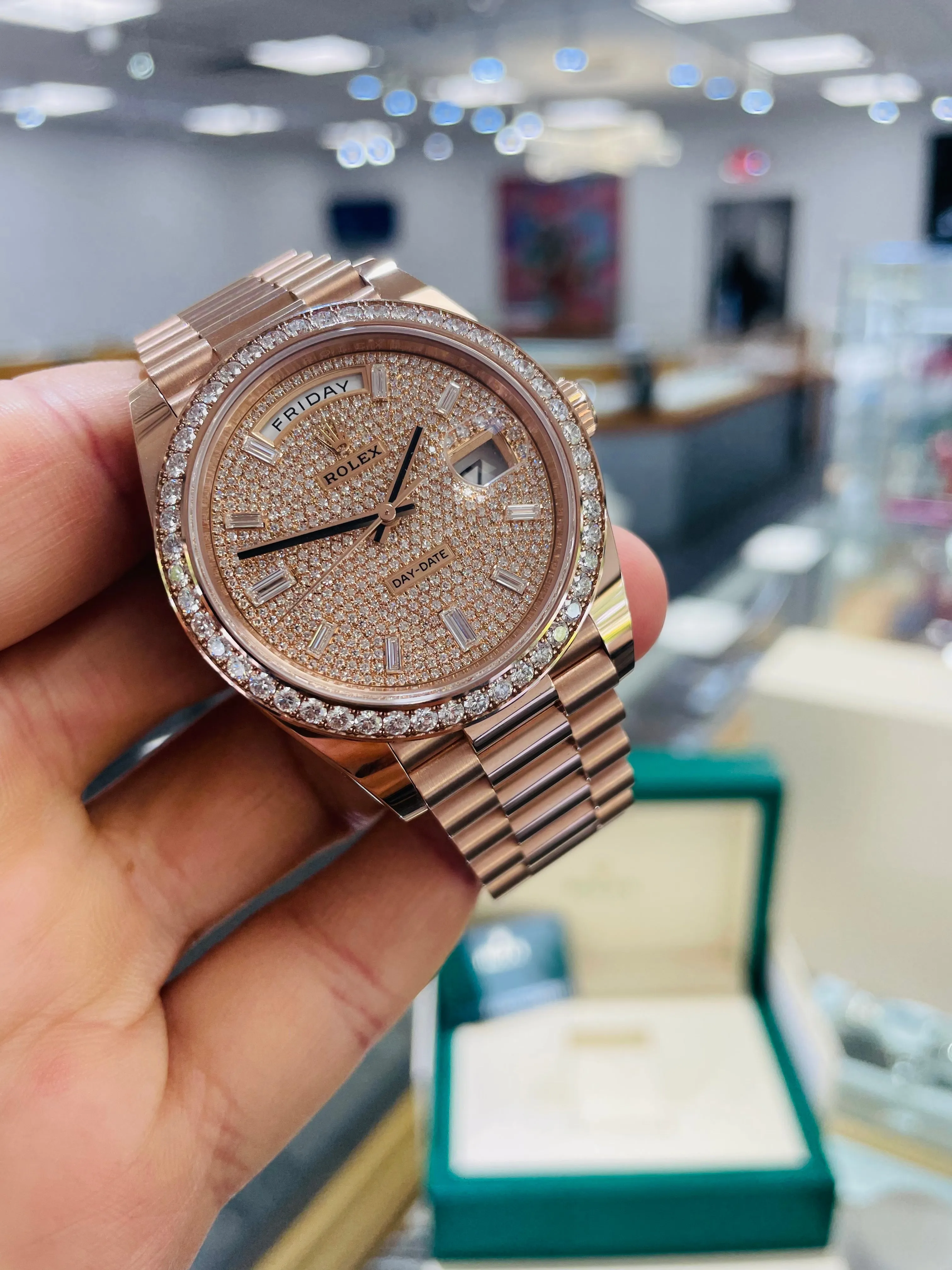   x 228345RBR Day-Date 40 Factory Pave Diamond Dial Factory Diamond Bezel President Bracelet Rose Gold