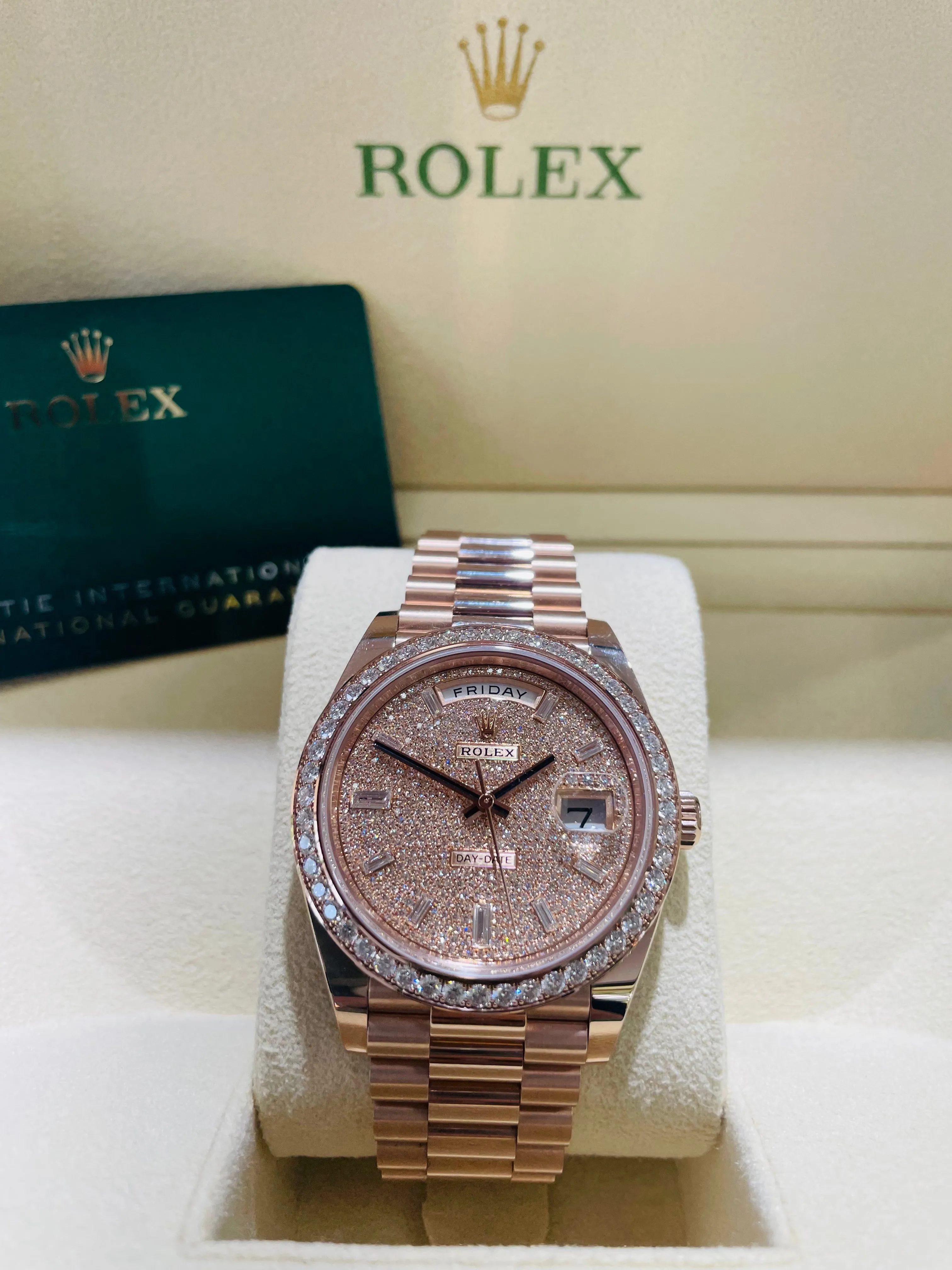   x 228345RBR Day-Date 40 Factory Pave Diamond Dial Factory Diamond Bezel President Bracelet Rose Gold