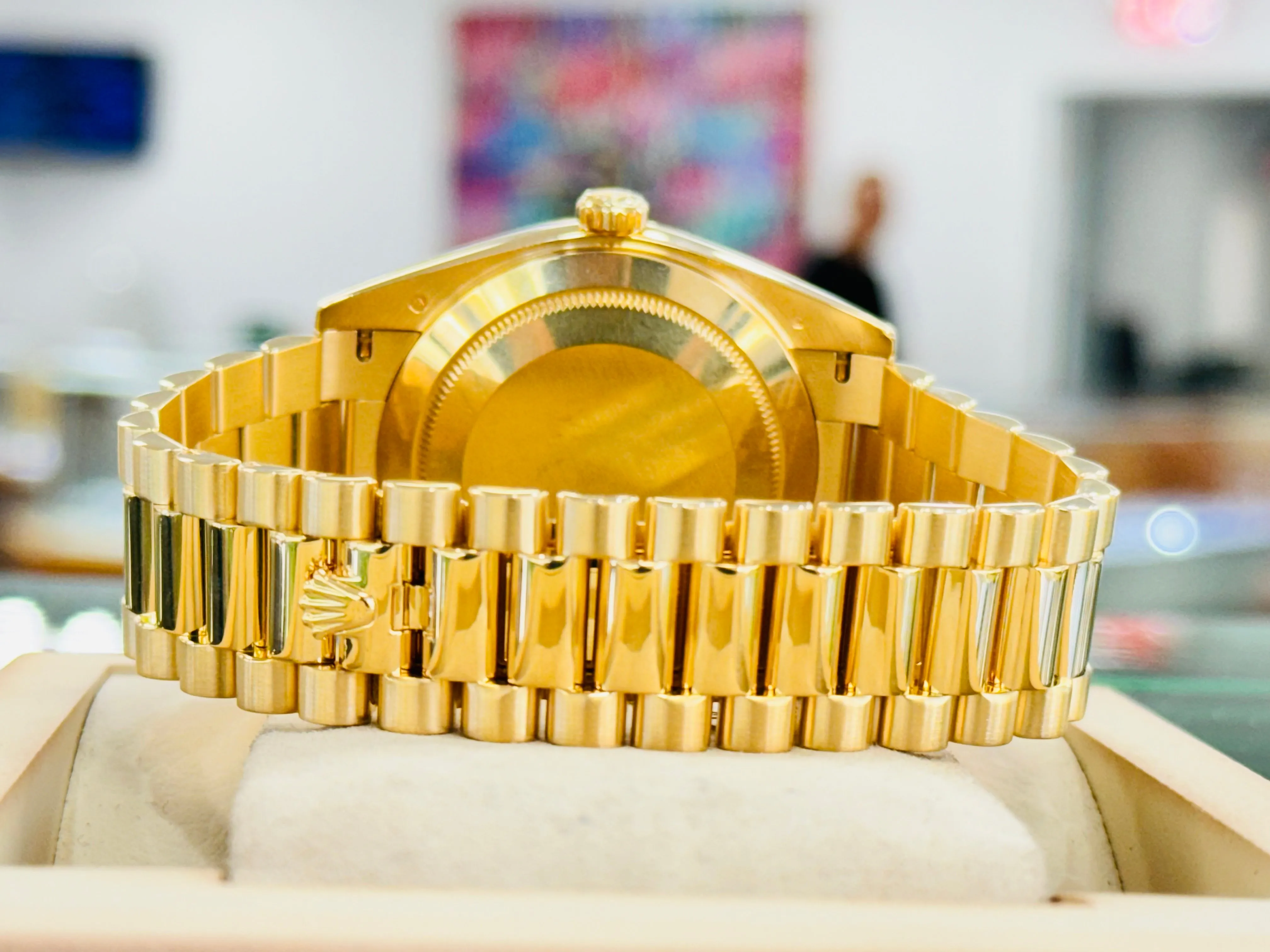   x Day-Date 228238 40mm 18K Yellow Gold Silver Motif Dial MINT